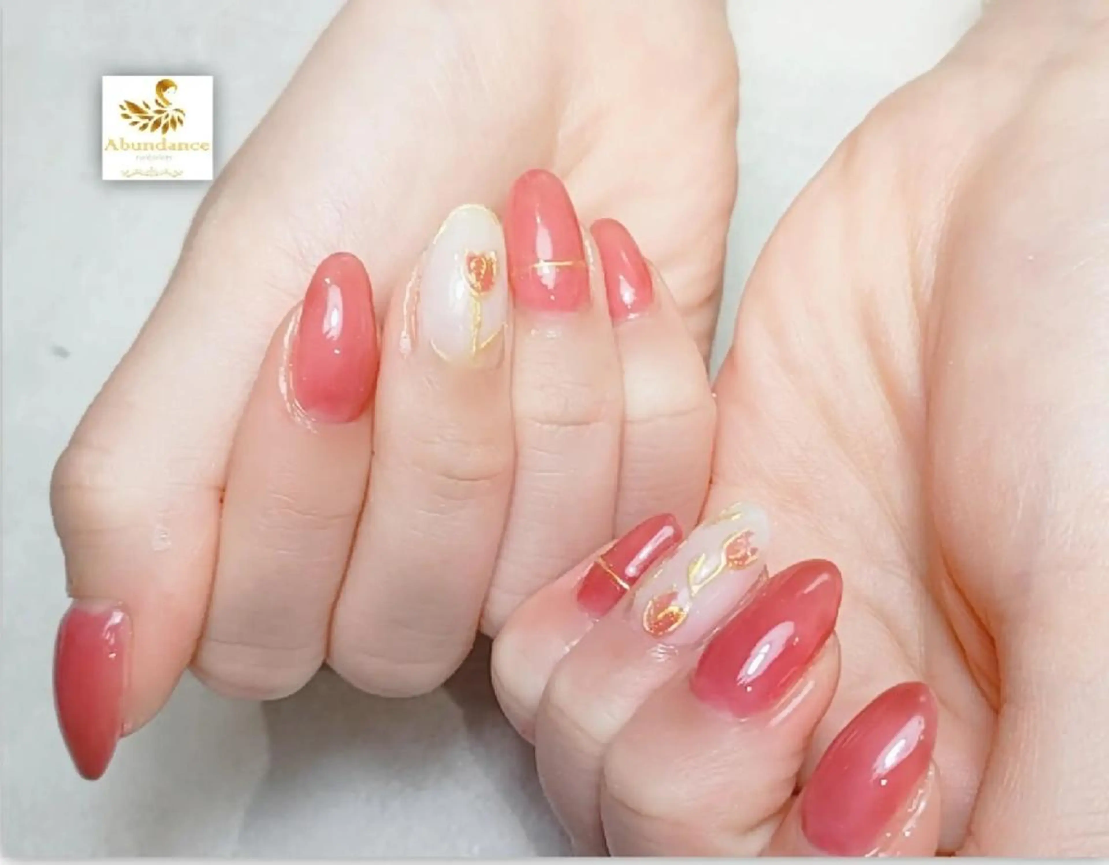 ミディアム 完全予約制個室サロン Abundancesのネイルデザイン