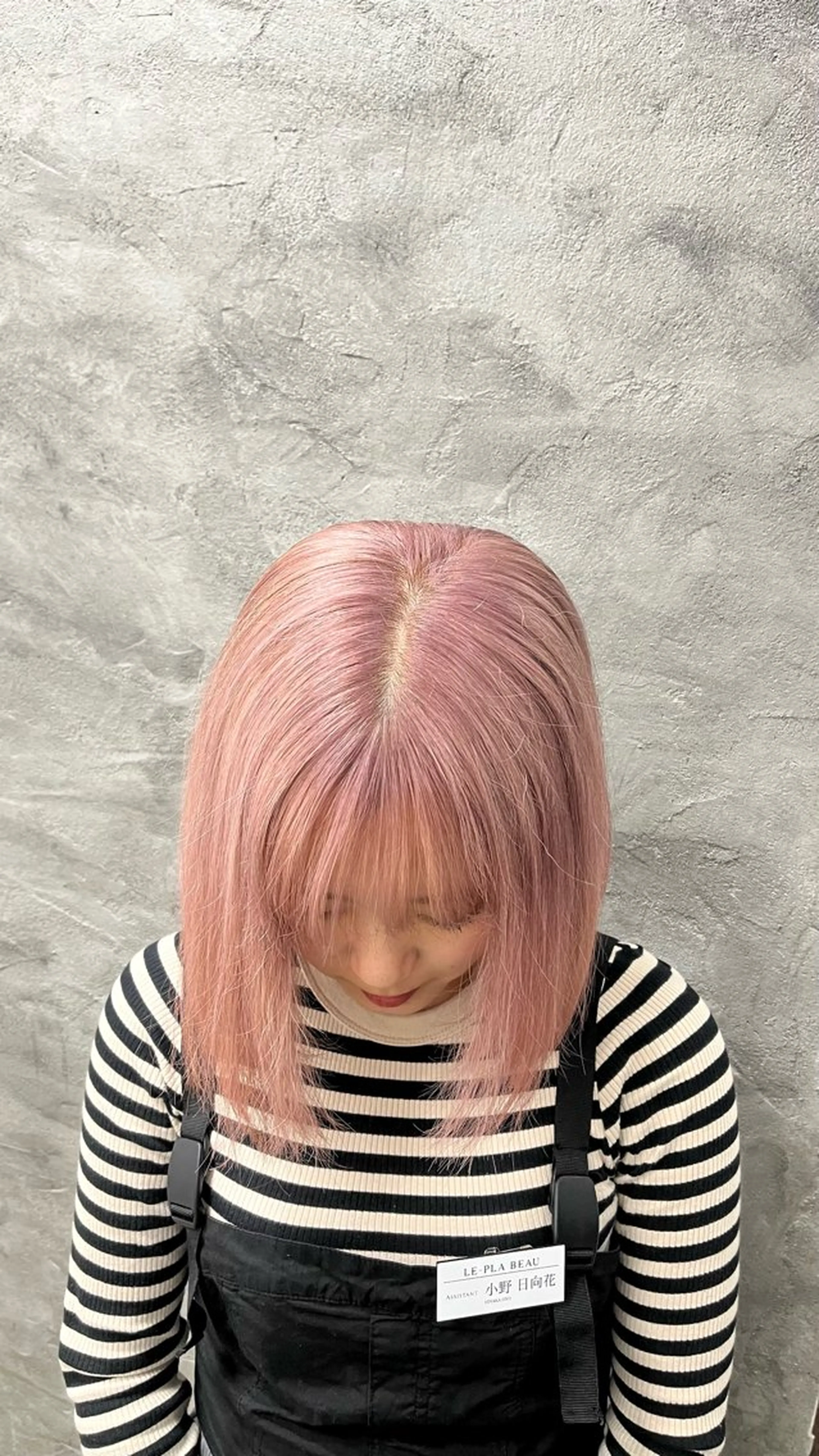 ショート カラー ブリーチ ピンクカラー ホワイトピンク ルプラボウ 永友愛梨 /韓国/ダメージレスのヘアスタイル