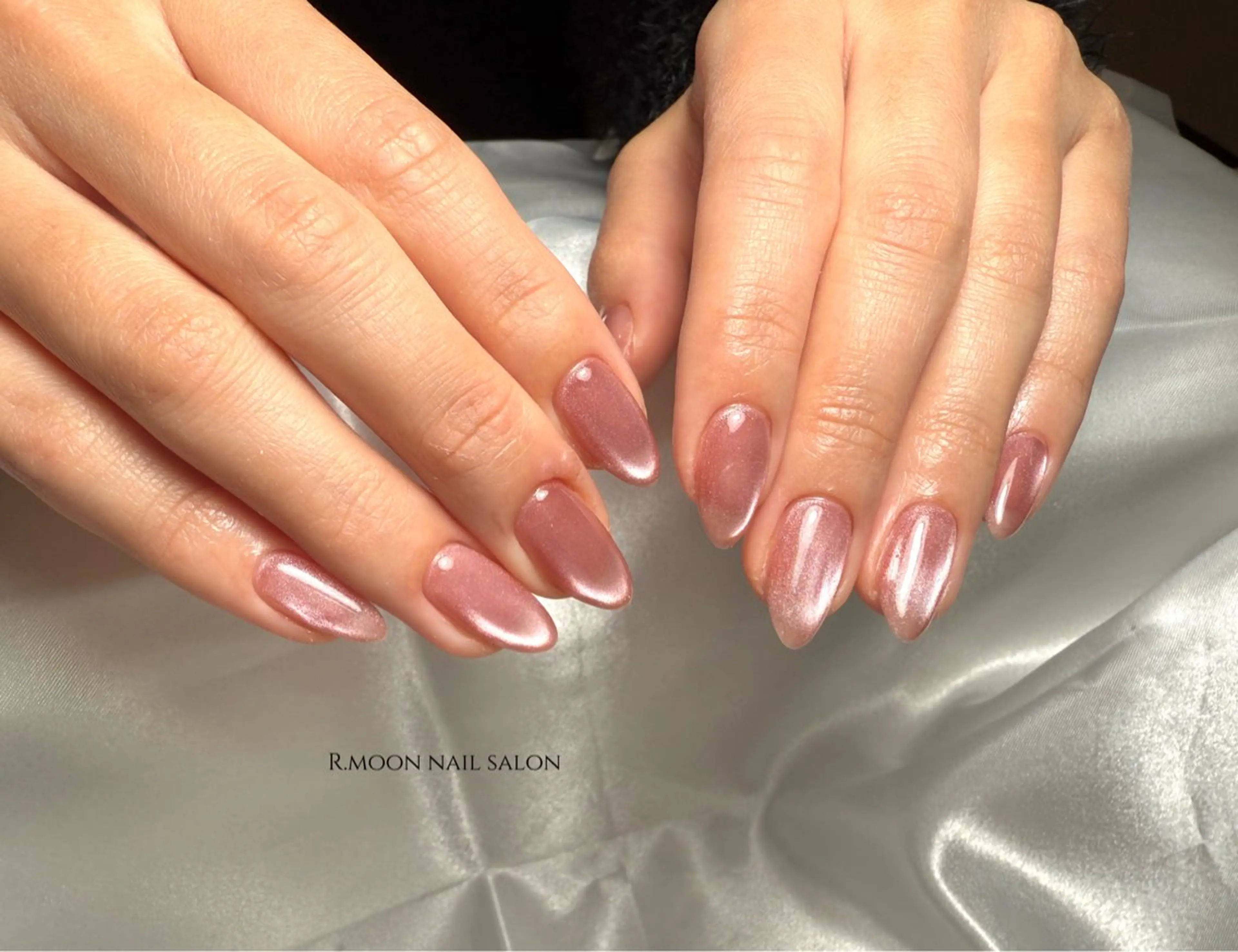 ネイル マグネットネイル ハンドネイル R.moon nail salonのネイルデザイン