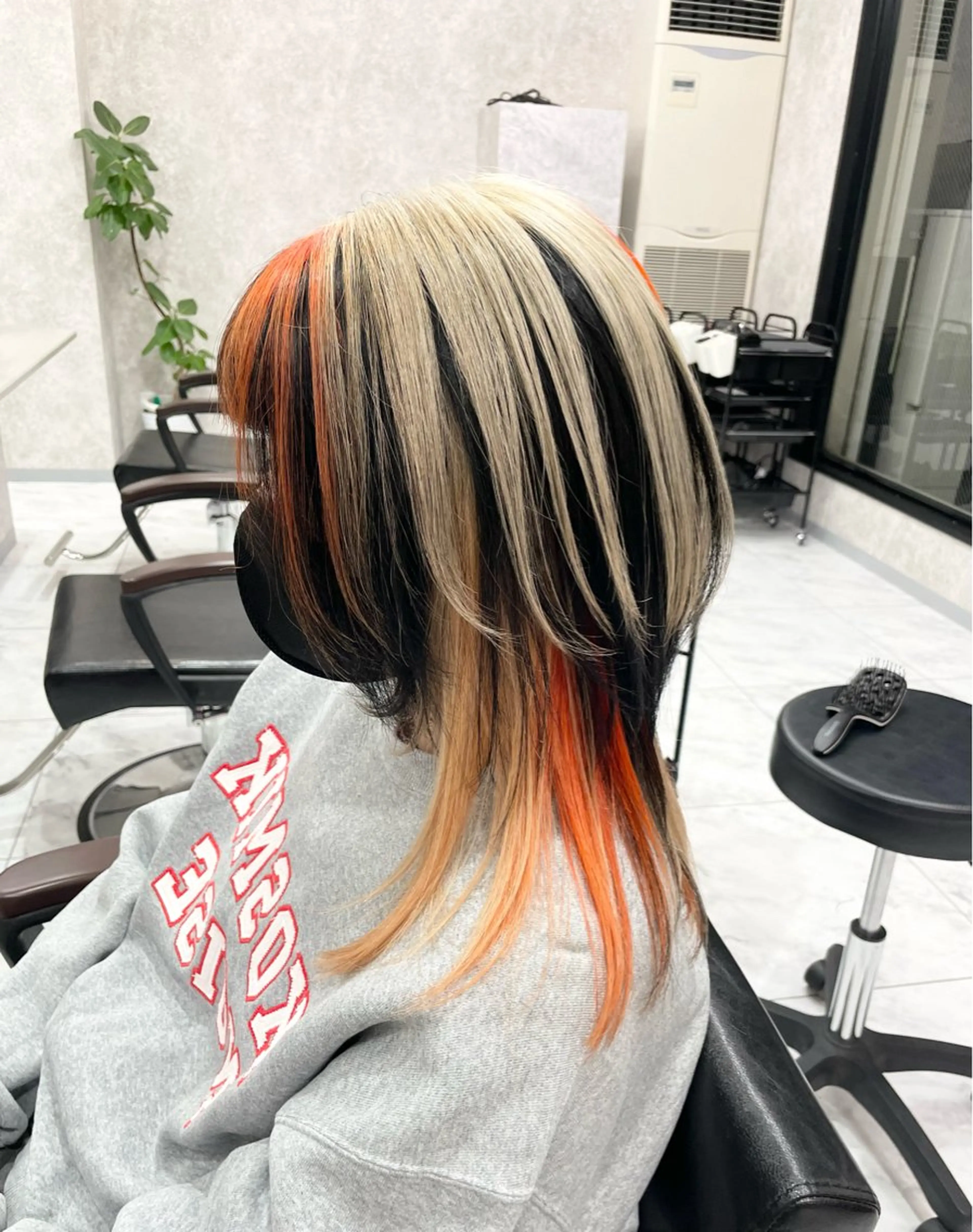 ミディアム 🦋ハイトーン🦋 石山 希理🦋のヘアスタイル