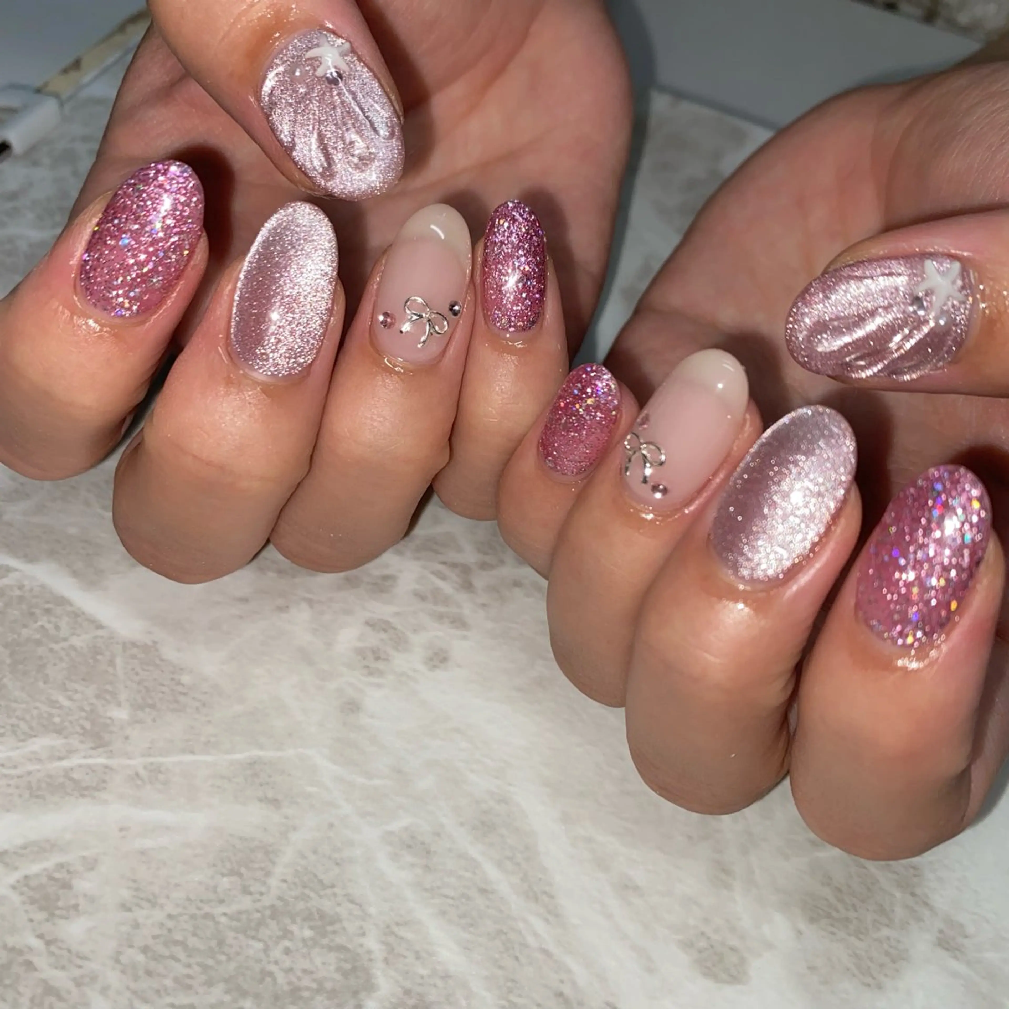 ネイル マグネットネイル ハンドネイル ハンドケア RaLa（ネイル&アイラッシュ）所属・🫧RaLa ⭐︎AYAKA🫧のネイルデザイン