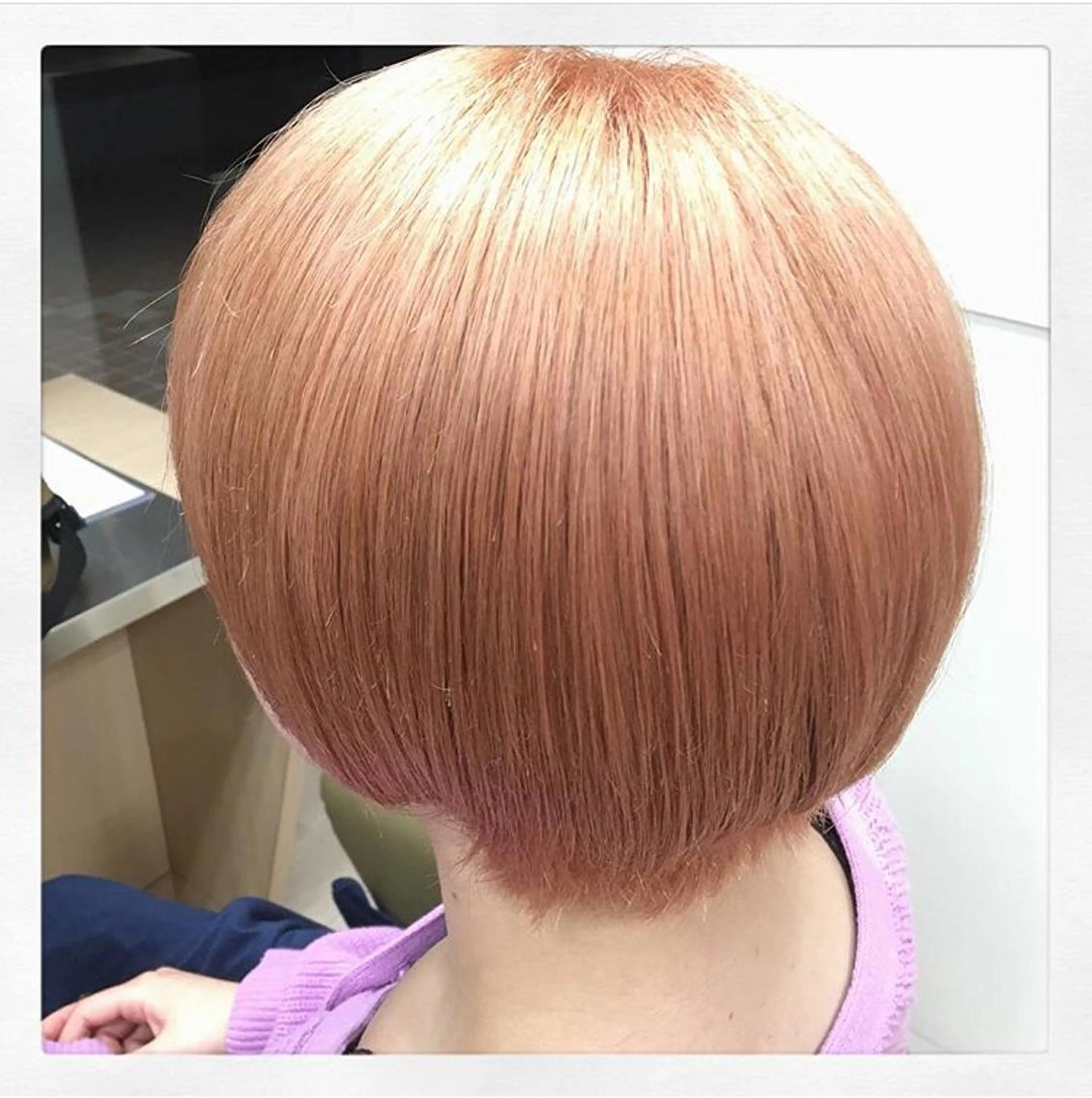 ショート カラー iizuka akiのヘアスタイル