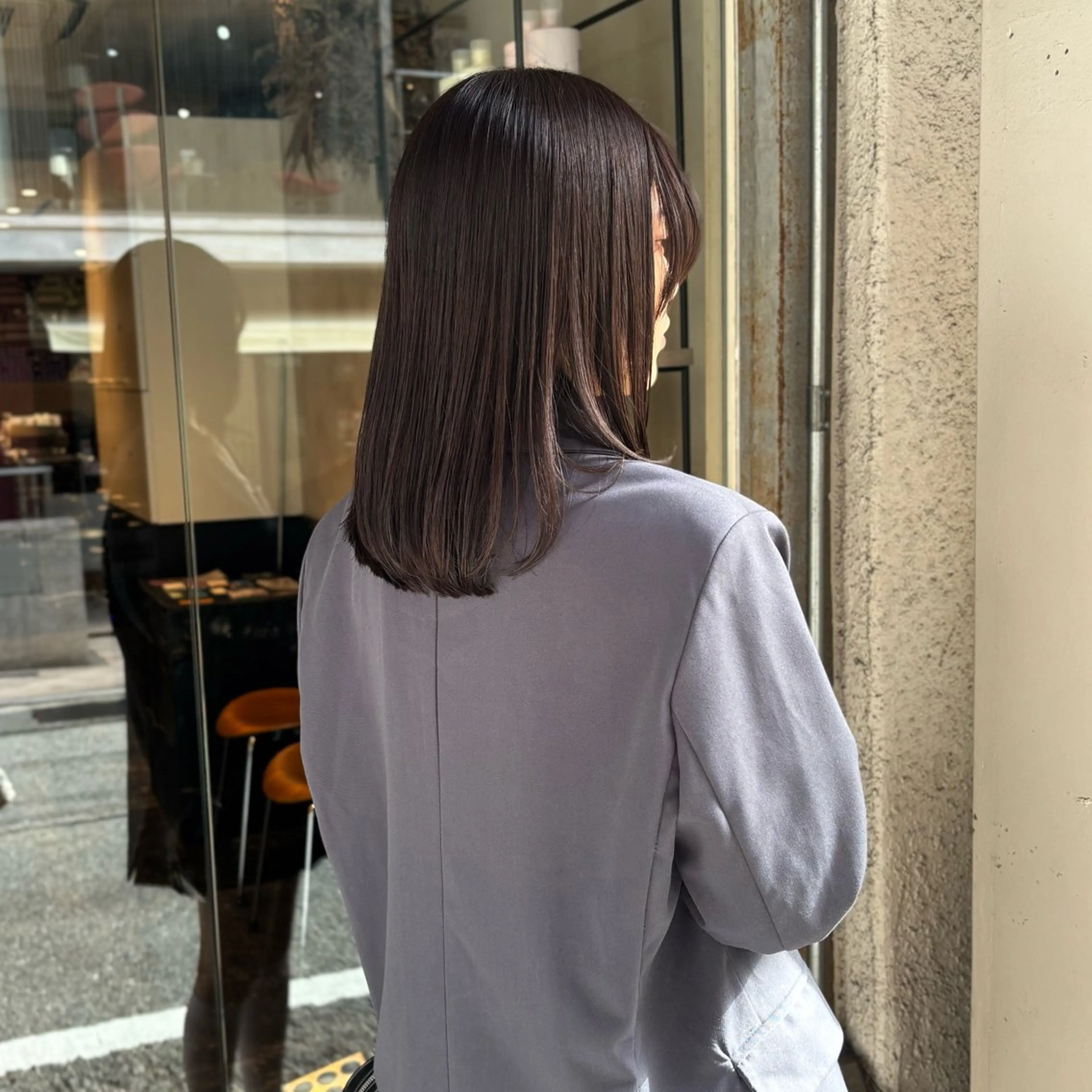 ミディアム カラー ミディアムレイヤー ブリーチ ブラウンカラー 透明感カラー ダブルカラー カット ヘアカラー トリートメント 芦刈 咲来のヘアスタイル