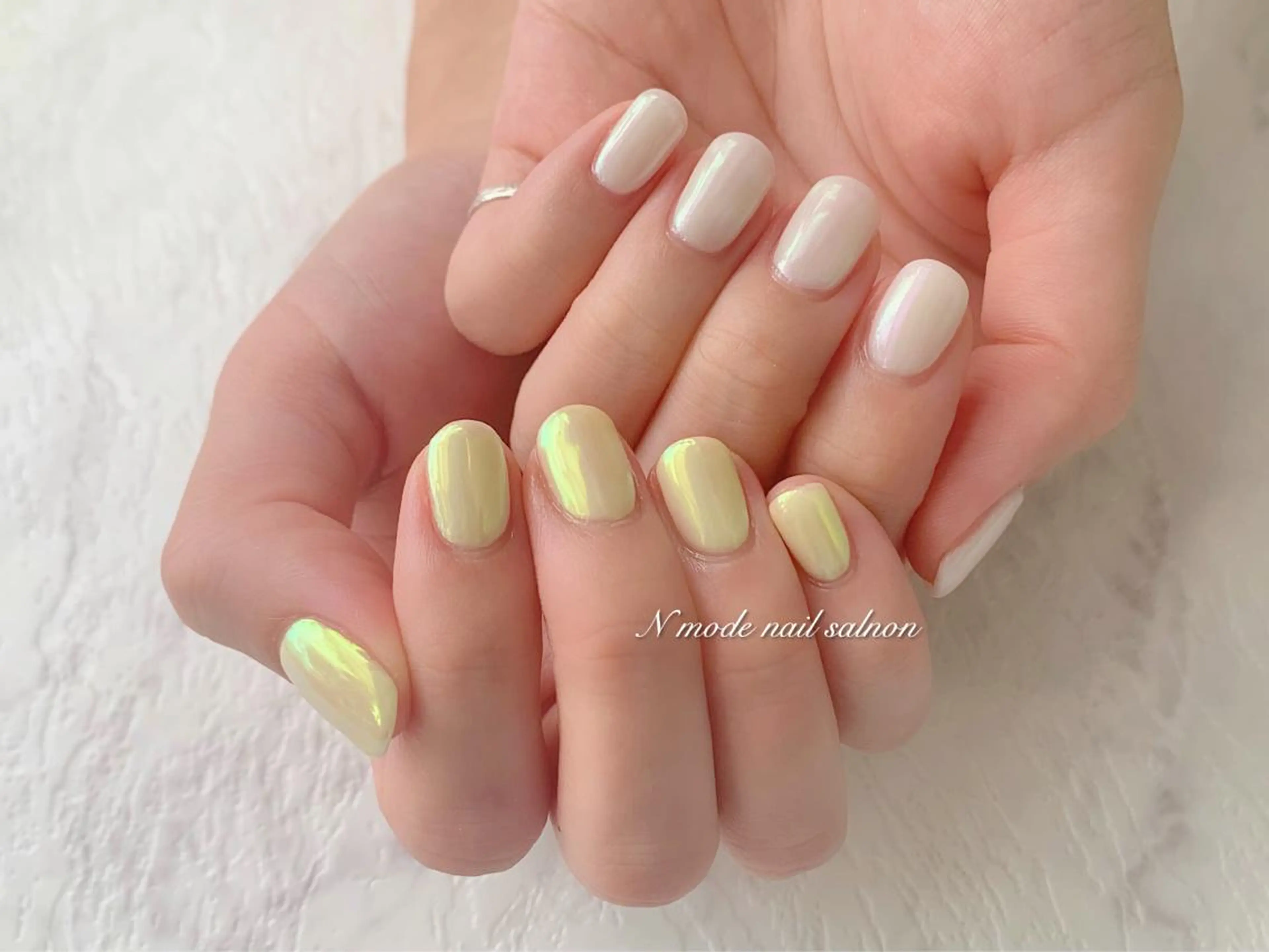 ネイル オーロラネイル ワンカラーネイル ハンドネイル NAIL 🎀 AIRIのネイルデザイン