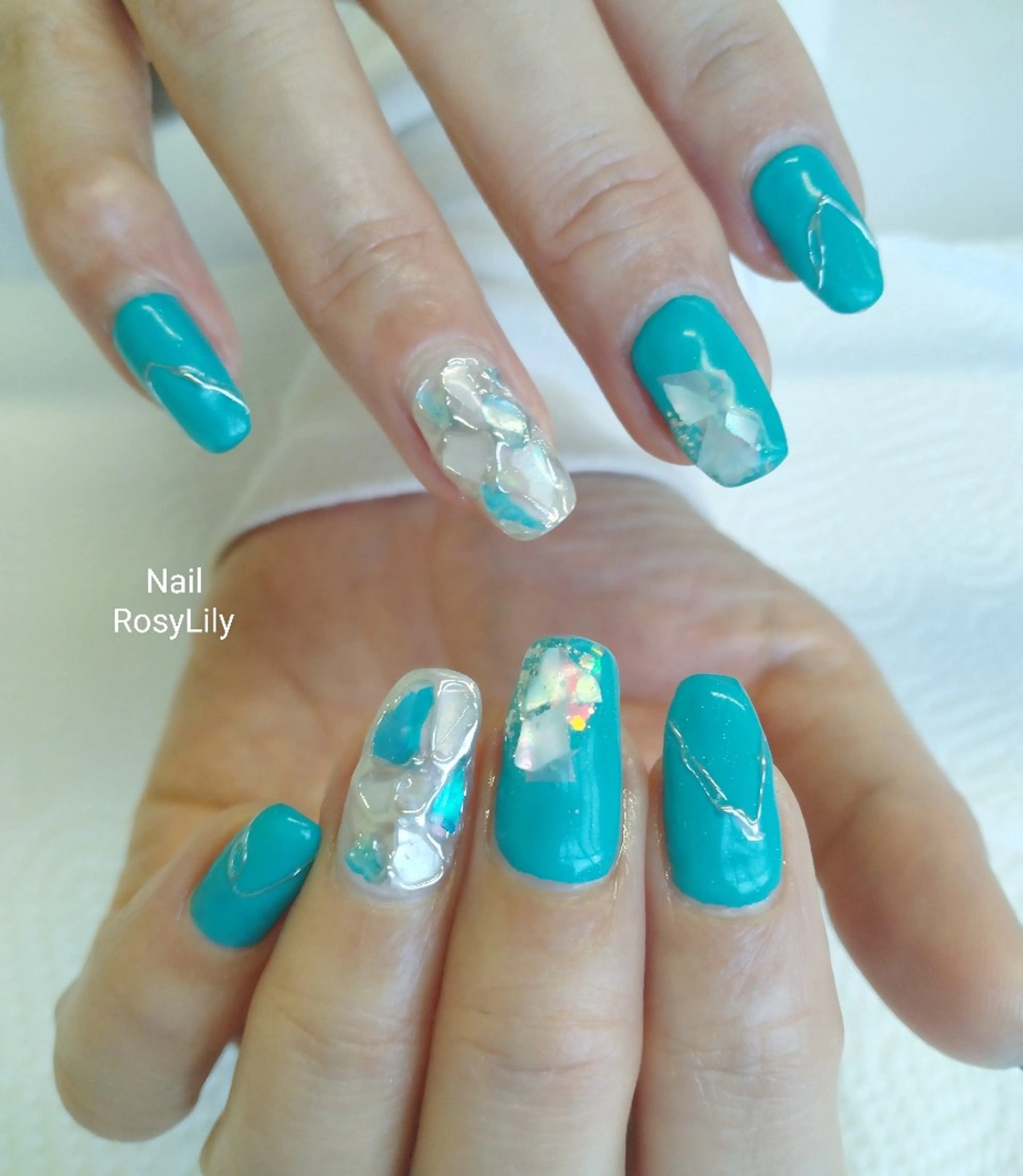 ネイル ブルー 持ち込み 春ネイル 夏ネイル ハンドネイル ハンドケア プライベートサロン RosyLily所属・プライベートサロン Rosy Lilyのネイルデザイン