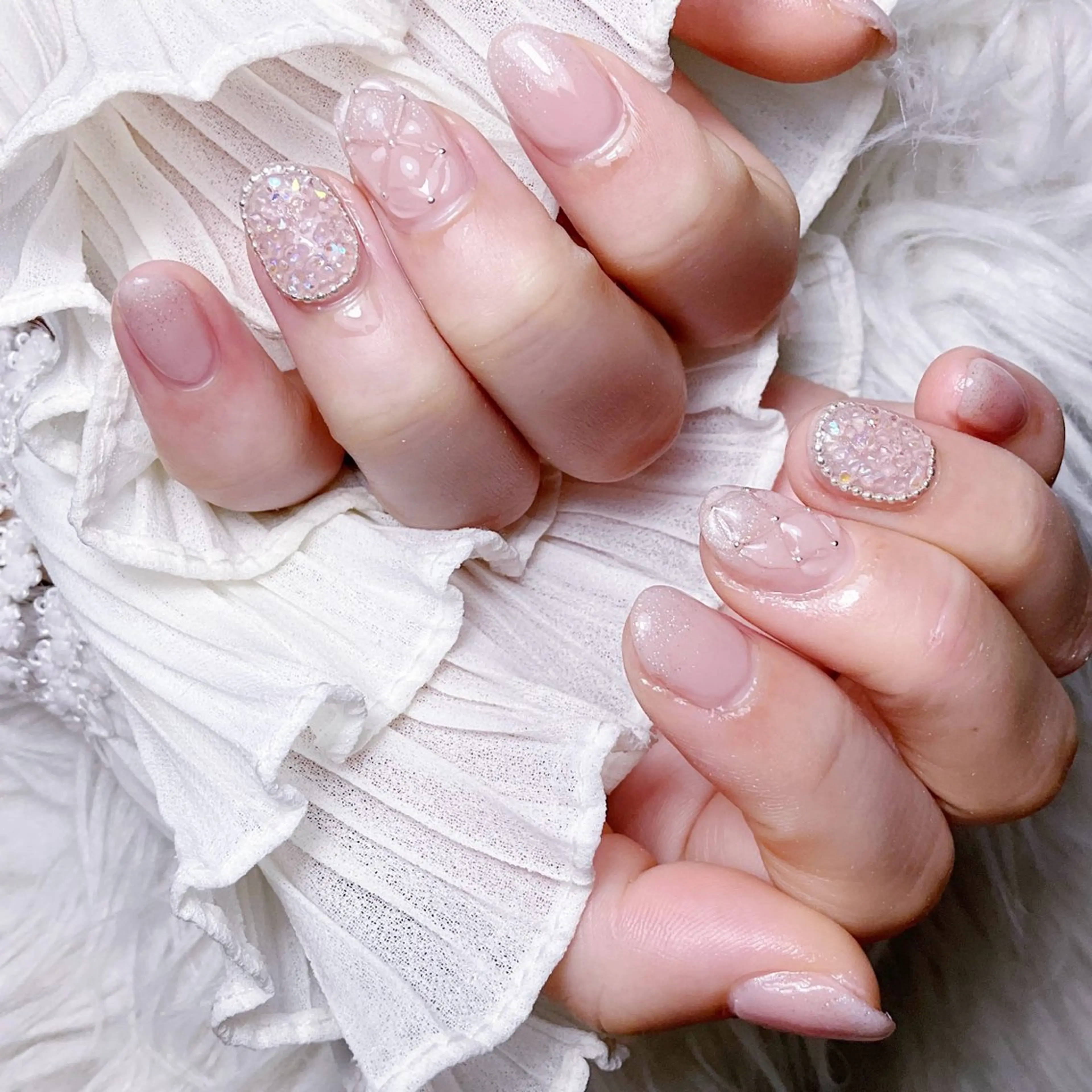 ネイル ハンドネイル 🍭Yun nail hyejin🌸のネイルデザイン