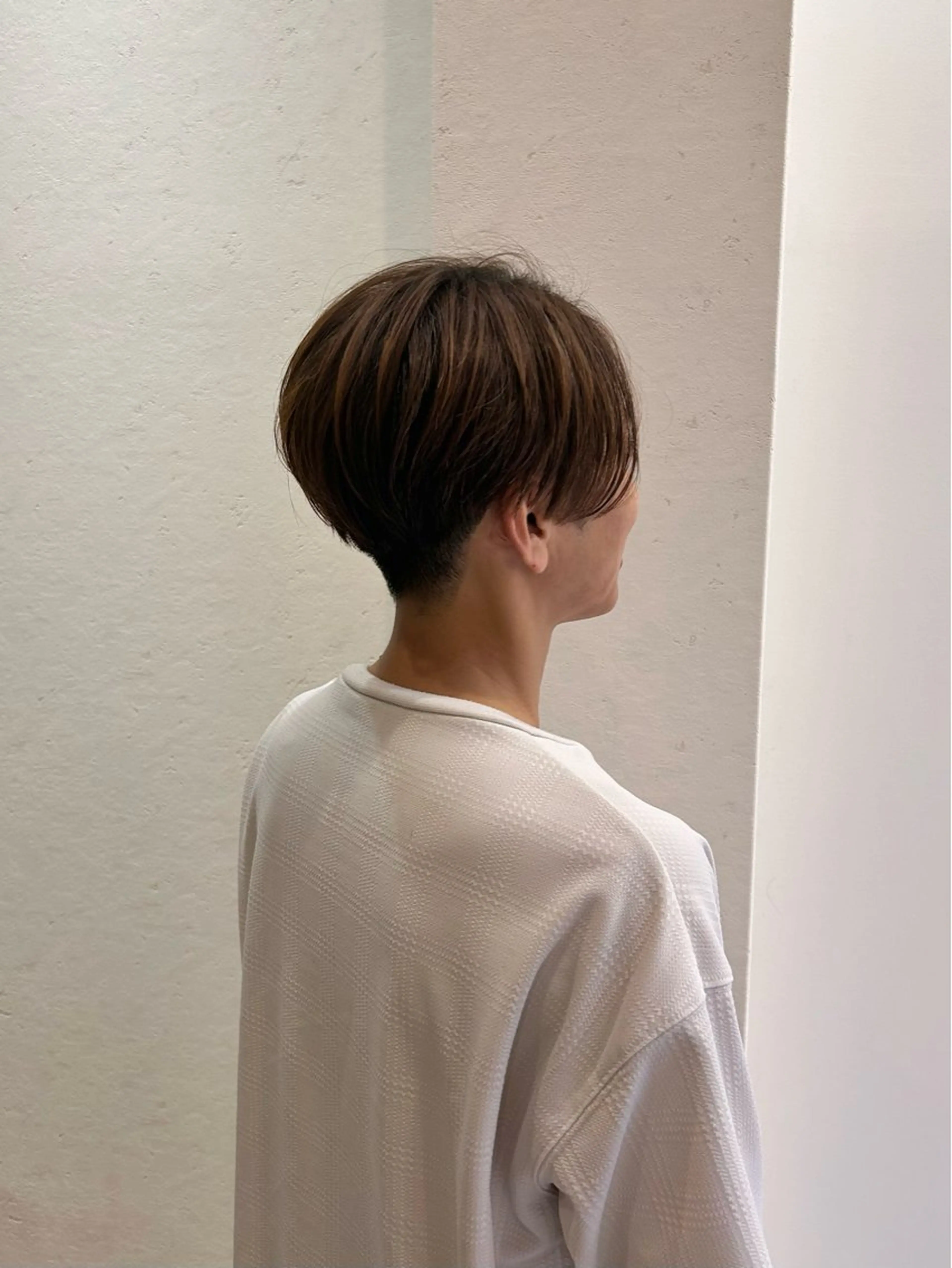 メンズ センターパート yuu モデル募集のヘアスタイル