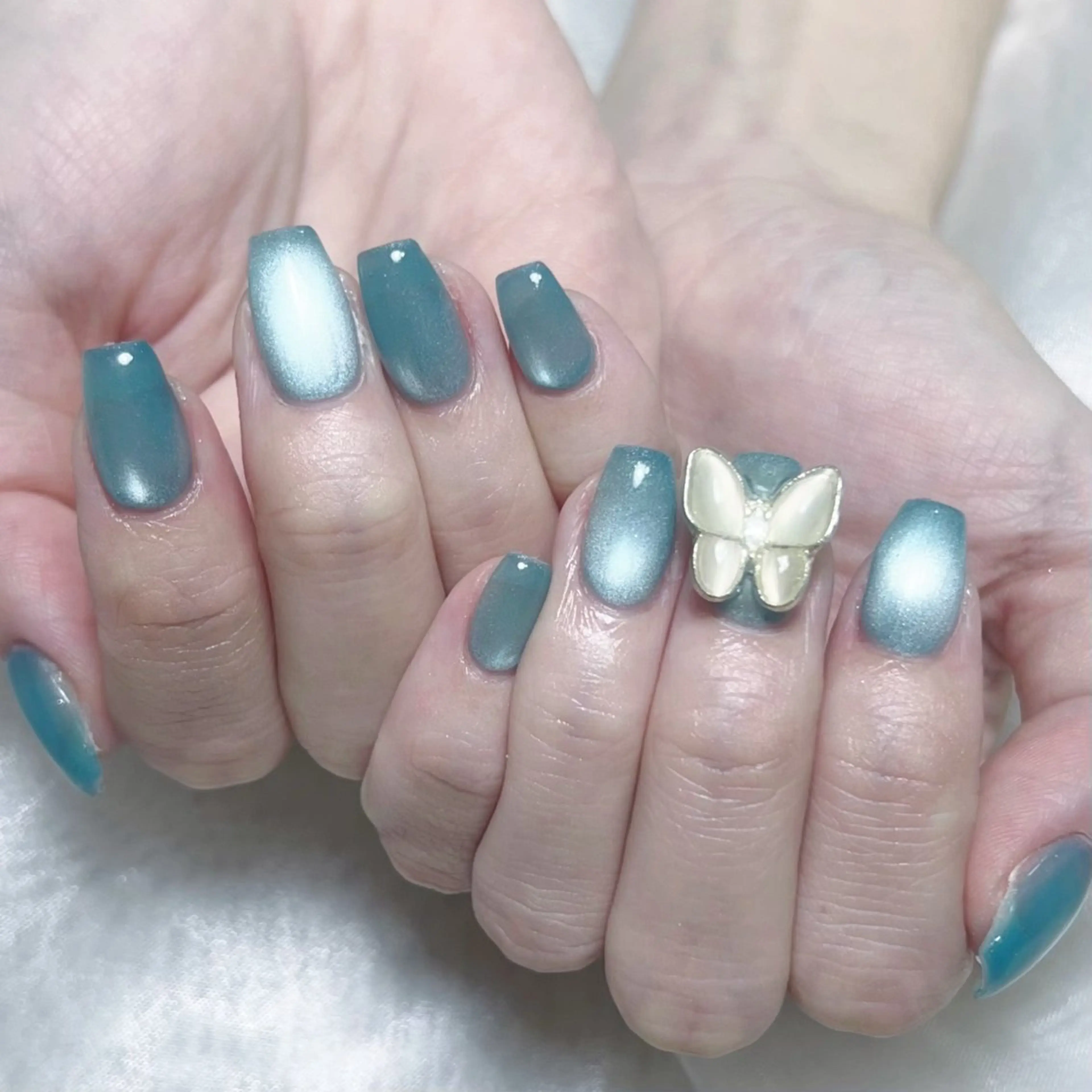 メンズ ネイル メンズ韓国風 アートネイル オーロラネイル ガーリー キラキラネイル ハンドネイル Nail salon 木にいるのネイルデザイン