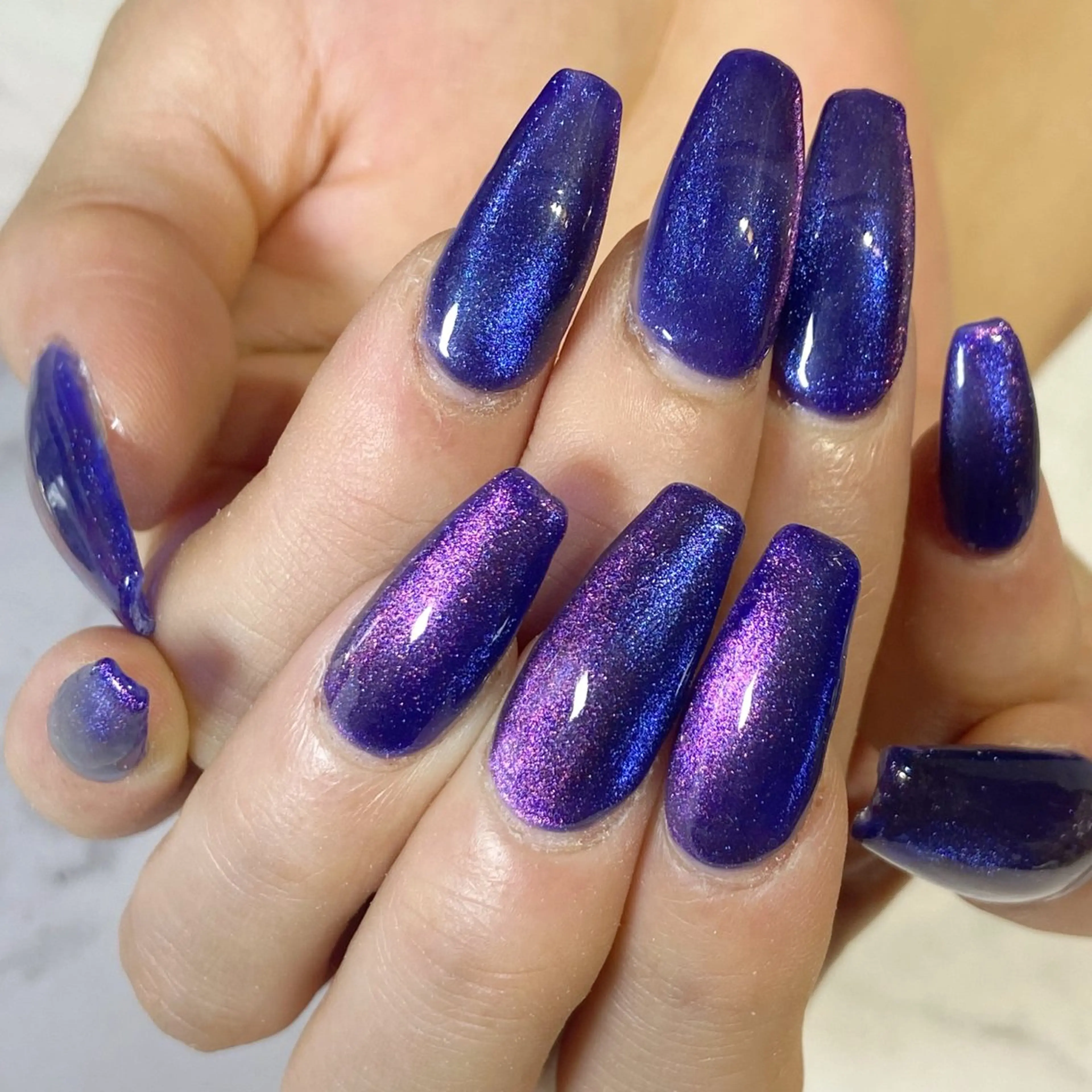 ネイル ストーンネイル ハンドネイル YUN 💅のネイルデザイン