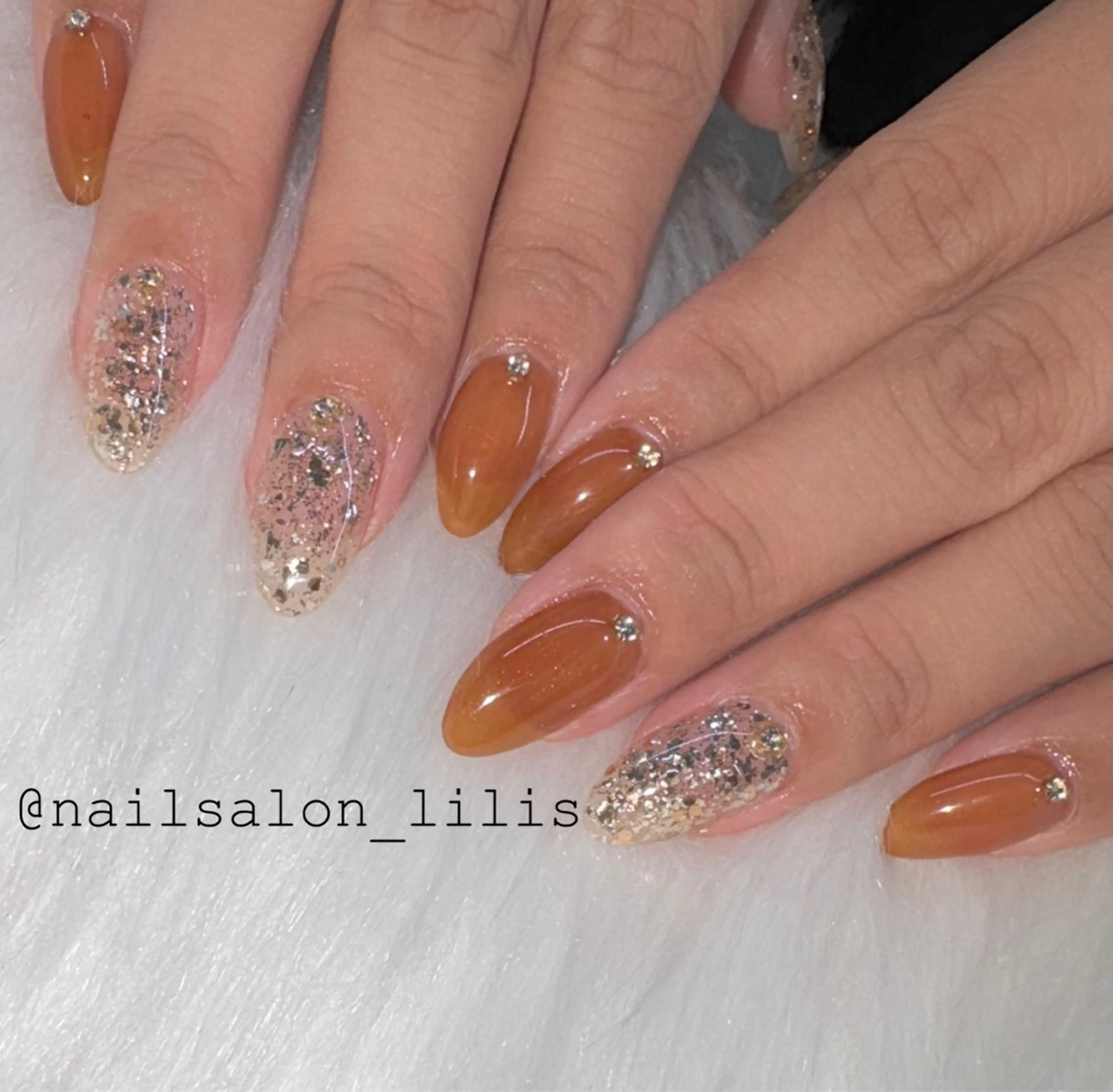 ネイル ラメ(グリッター) ハンドネイル nailsalon Lilisのネイルデザイン