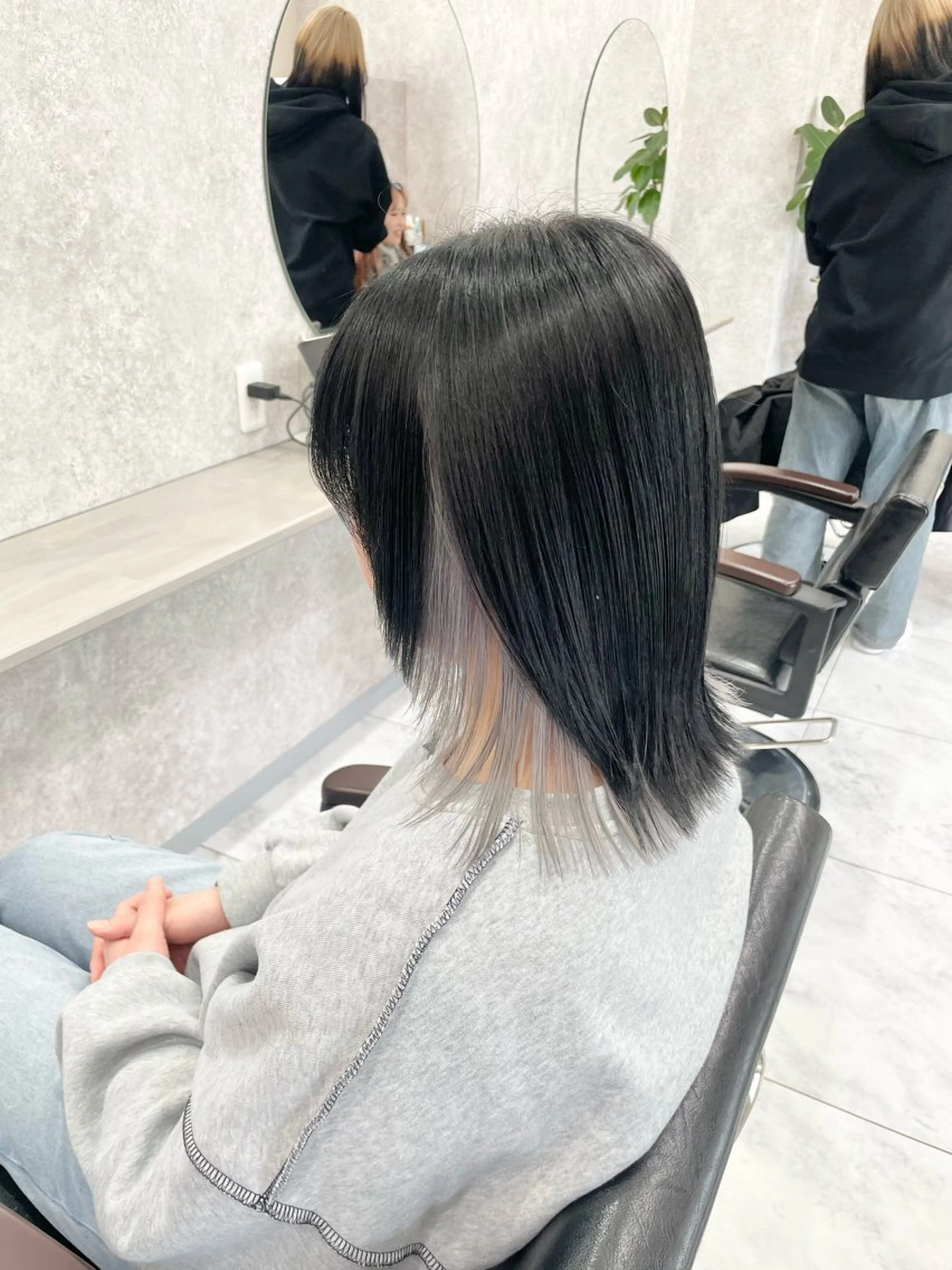 ミディアム 🦋ハイトーン🦋 石山 希理🦋のヘアスタイル