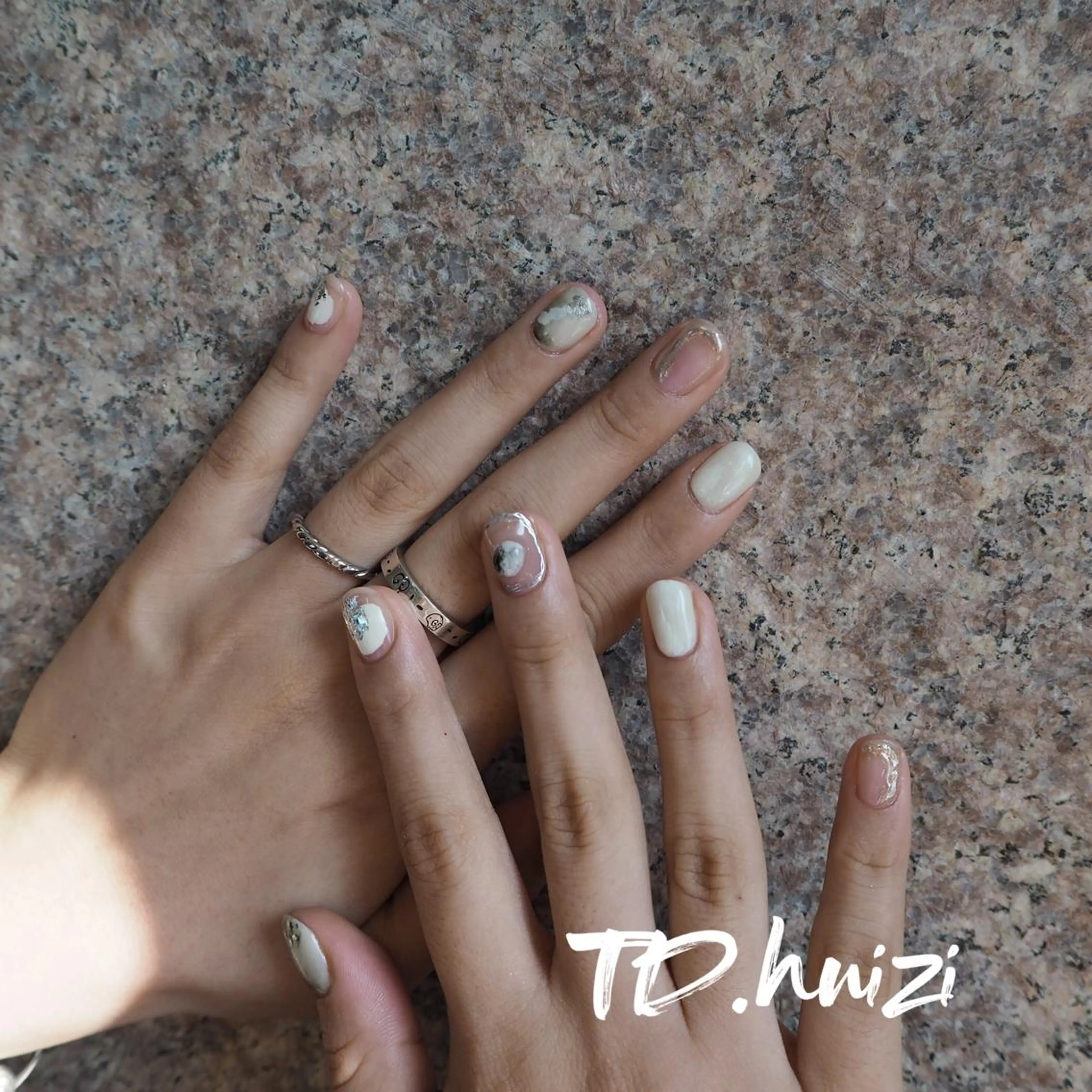 ショート めぐみのネイルサロン スタッフ練習のネイルデザイン