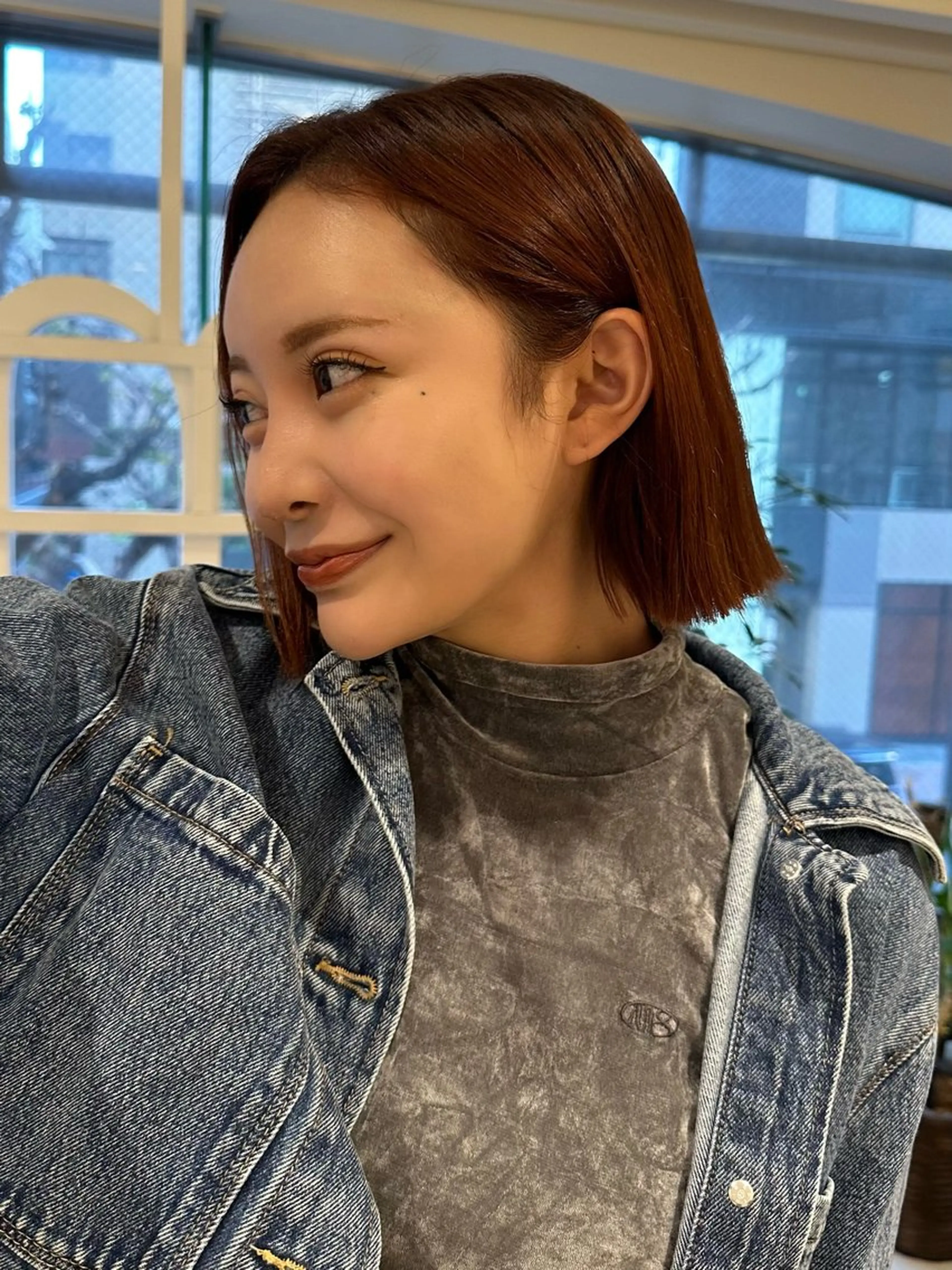 ミディアム カラー ブラウンカラー オレンジ オレンジブラウン ボブ 🤍ハイライト/ レイヤー/銀座🤍のヘアスタイル