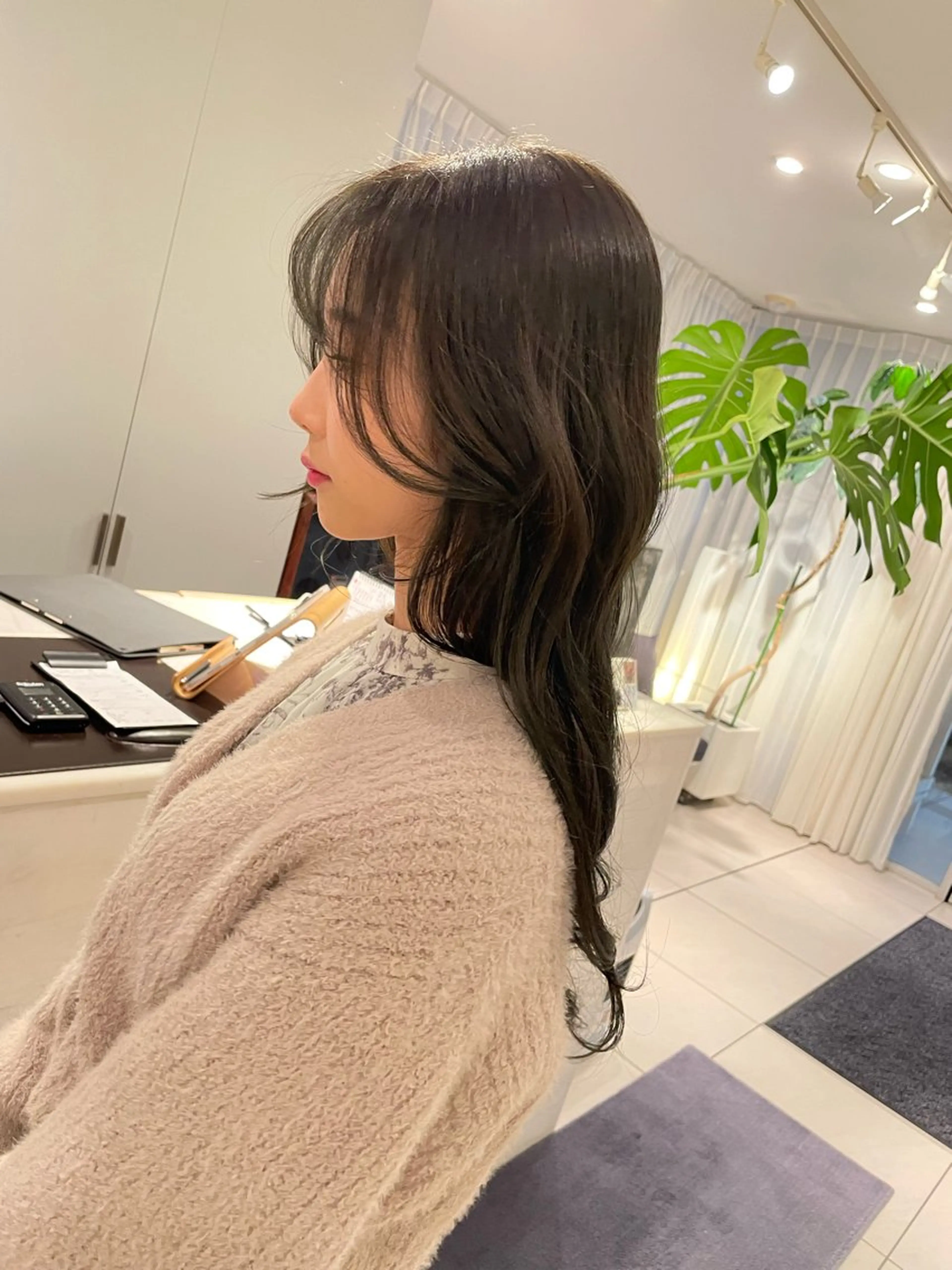 カット+フルカラー+髪質改善系トリートメント(ワンカラー、シャンプー、ドライ、スタイリング込み)の写真