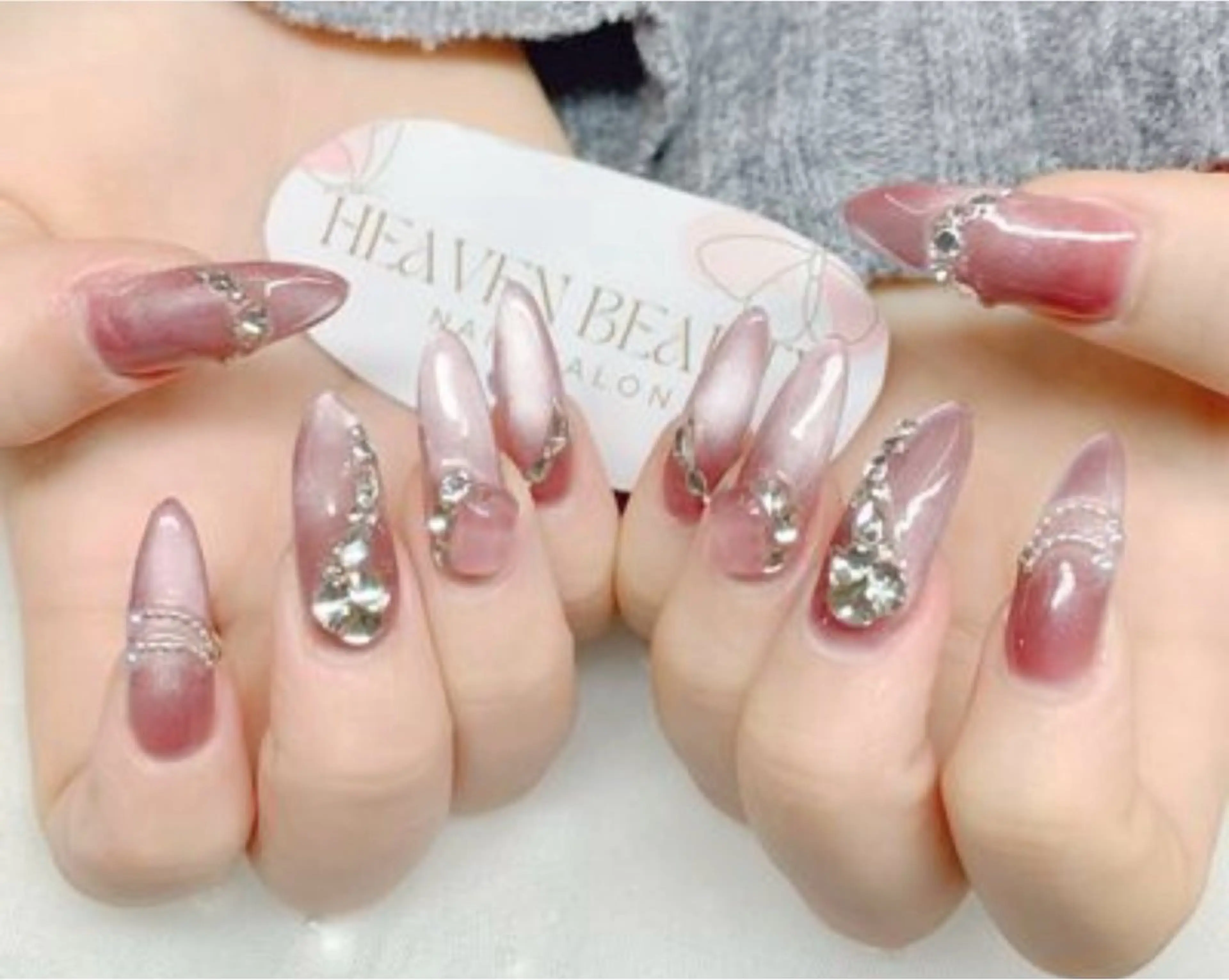 ロング 韓国風ヘア ハンドネイル ハンドケア Mika nail salon 鶯谷のネイルデザイン