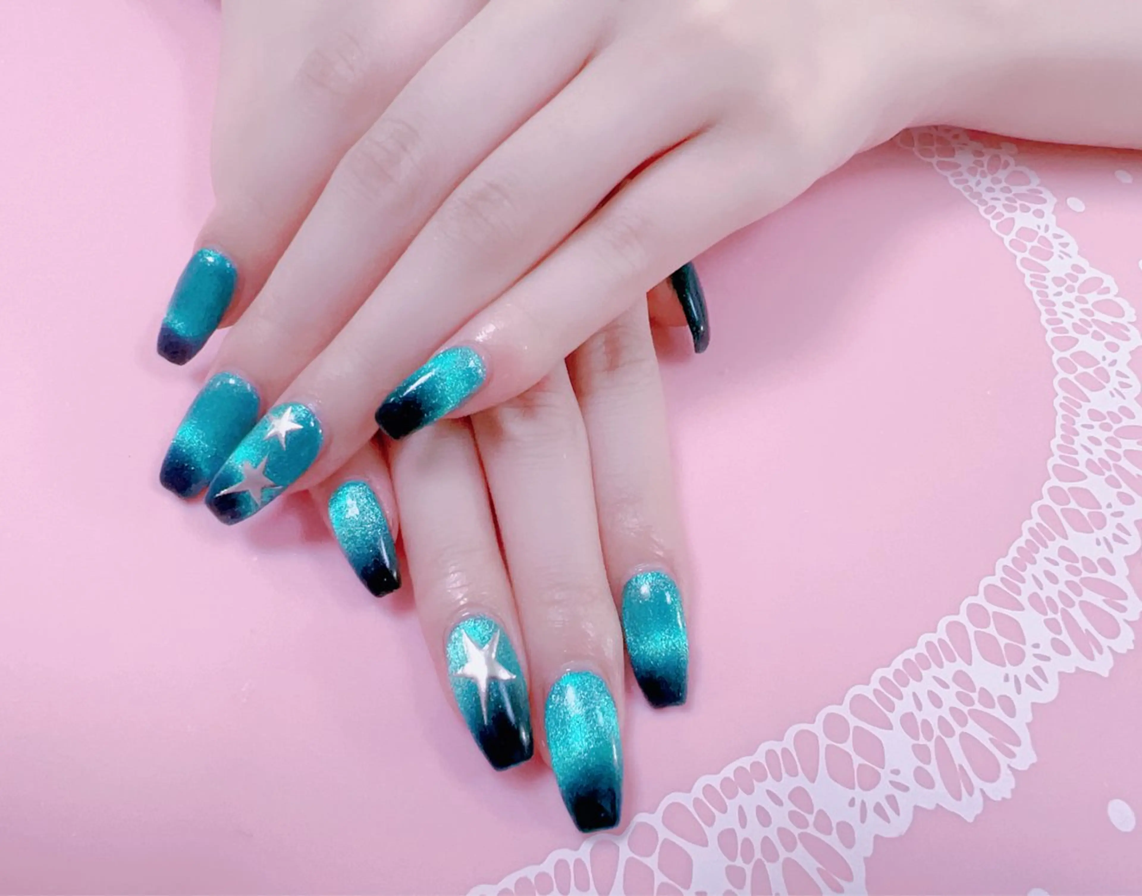 ネイル はぴねす所属・横浜 美夢のネイルデザイン