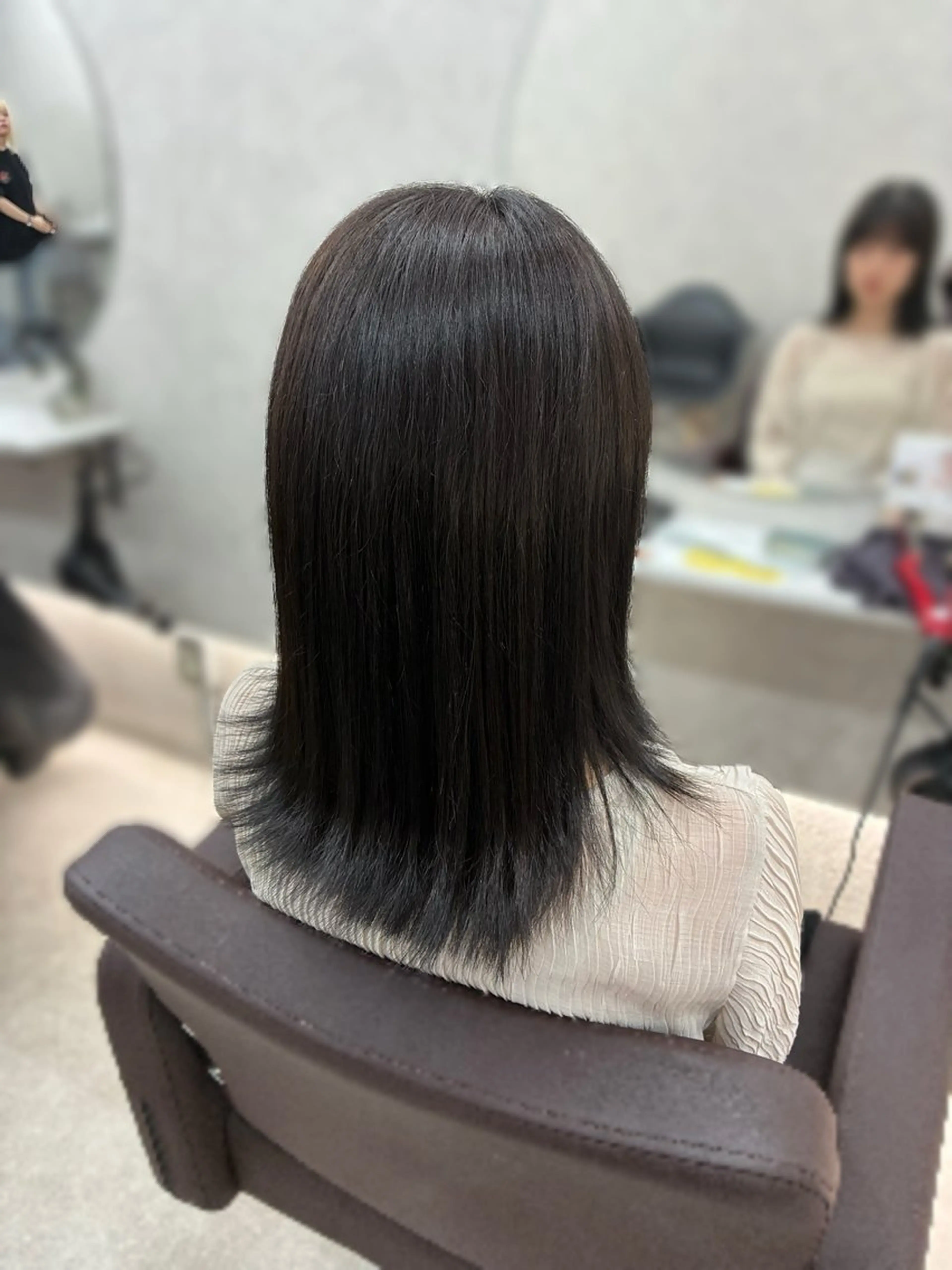 ミディアム カラー 梅原 姫🍬🐰のヘアスタイル