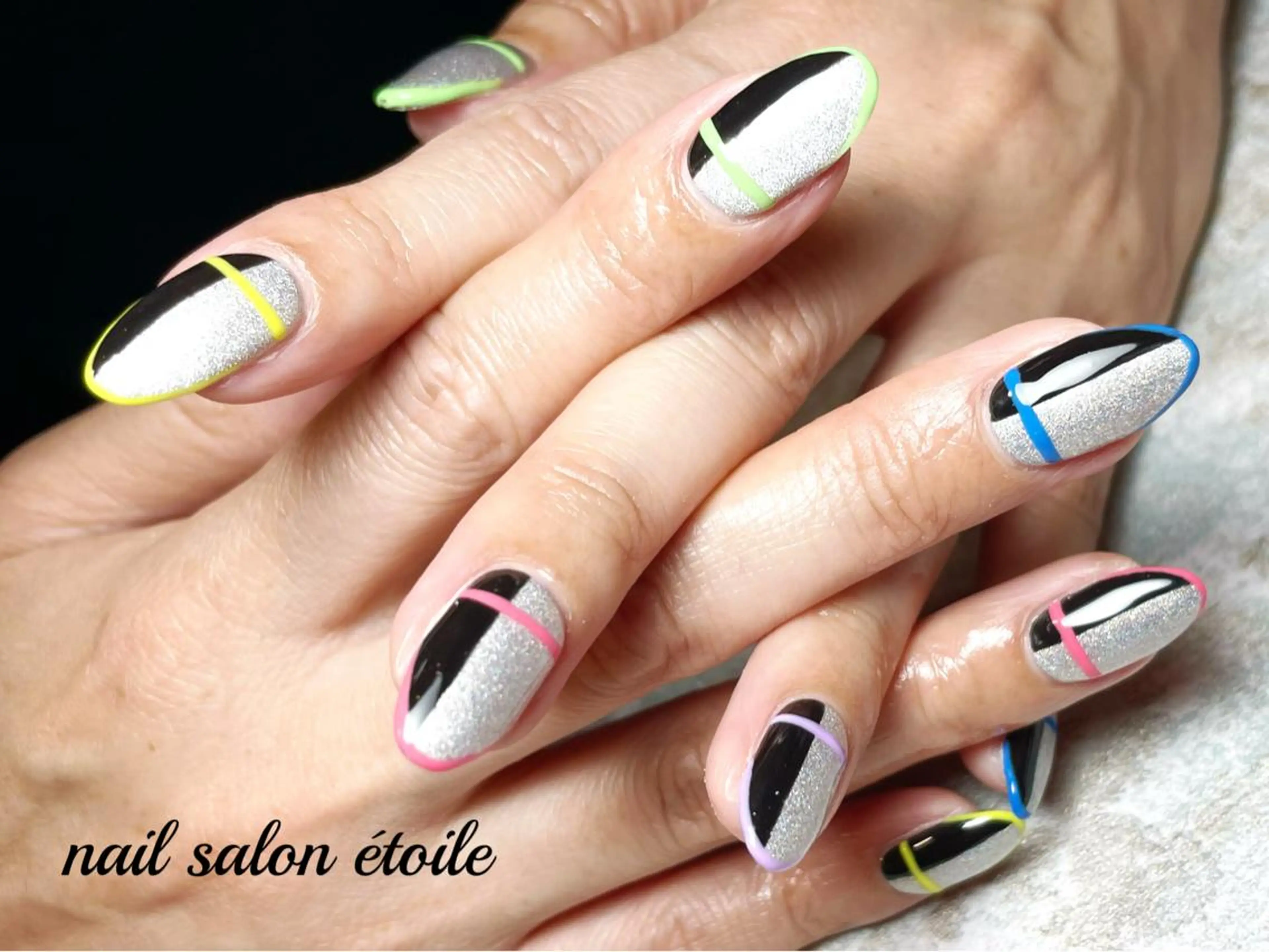 ネイル アートネイル フレンチネイル ジェルネイル マグネットネイル シルバー ハンドネイル nail salon étoileのネイルデザイン