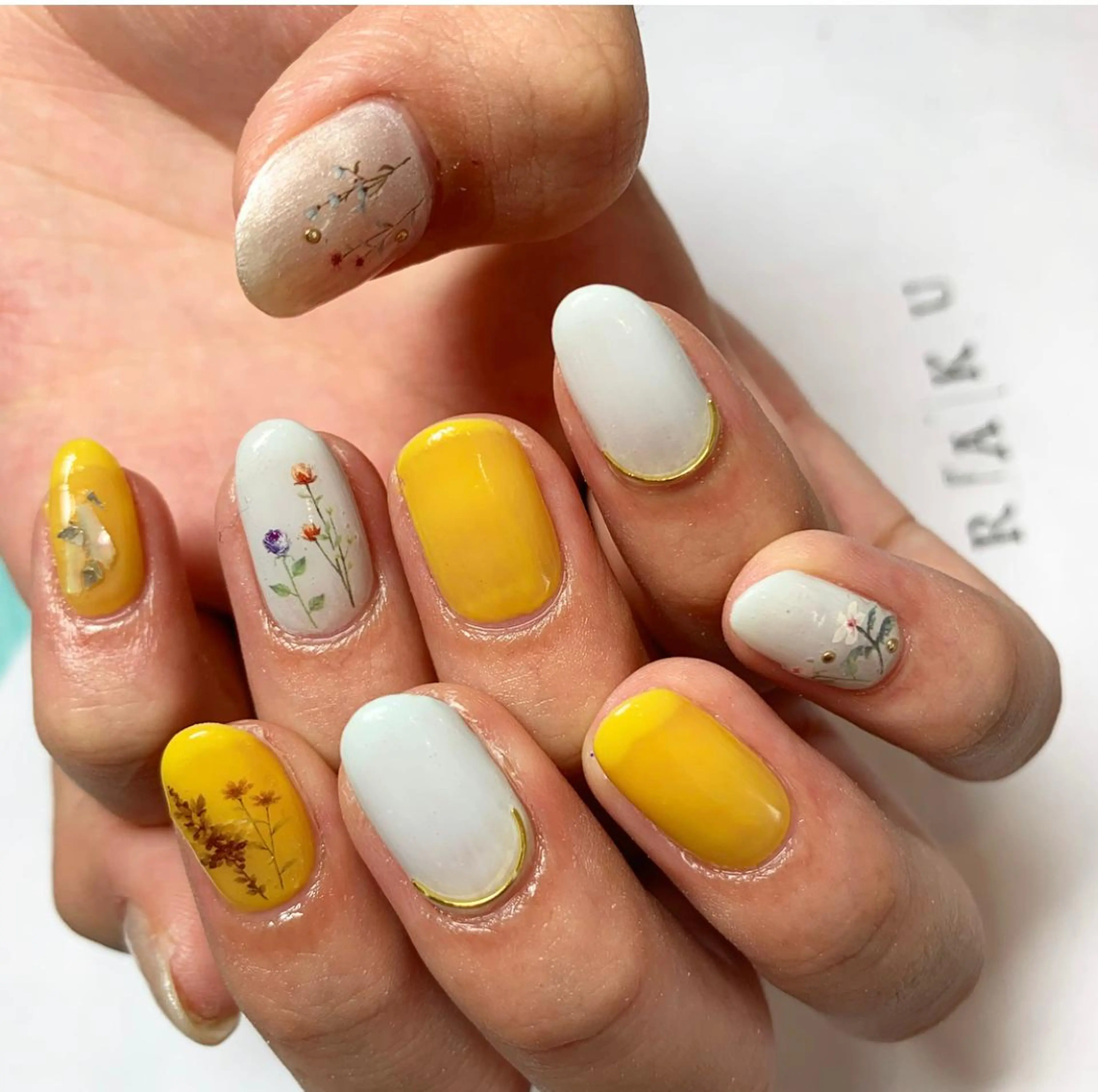 ネイル 駒月 明日香の眉毛・アイブロウイメージ