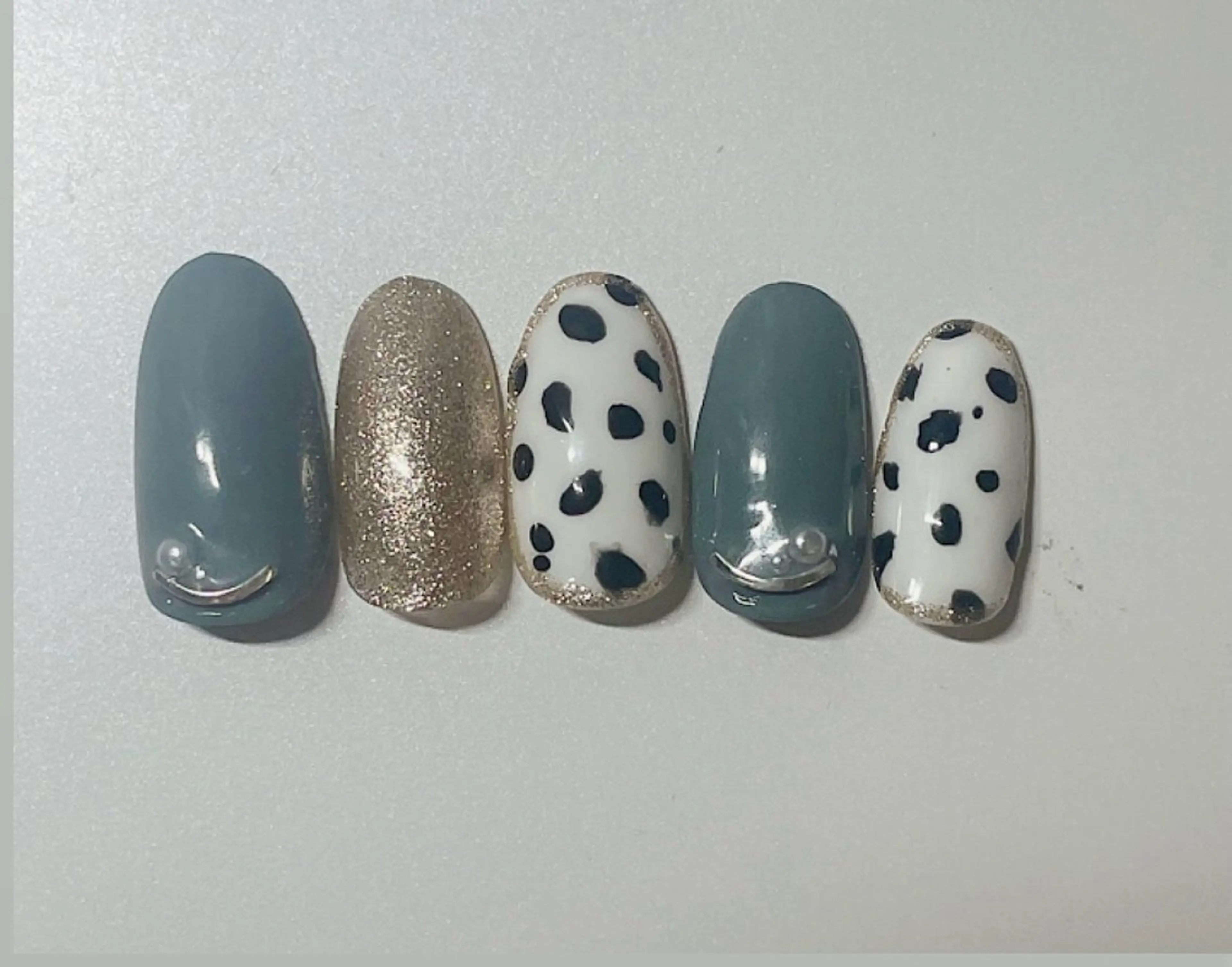 ネイル アートネイル ゴージャス 冬ネイル Nakao Hitomiのネイルデザイン