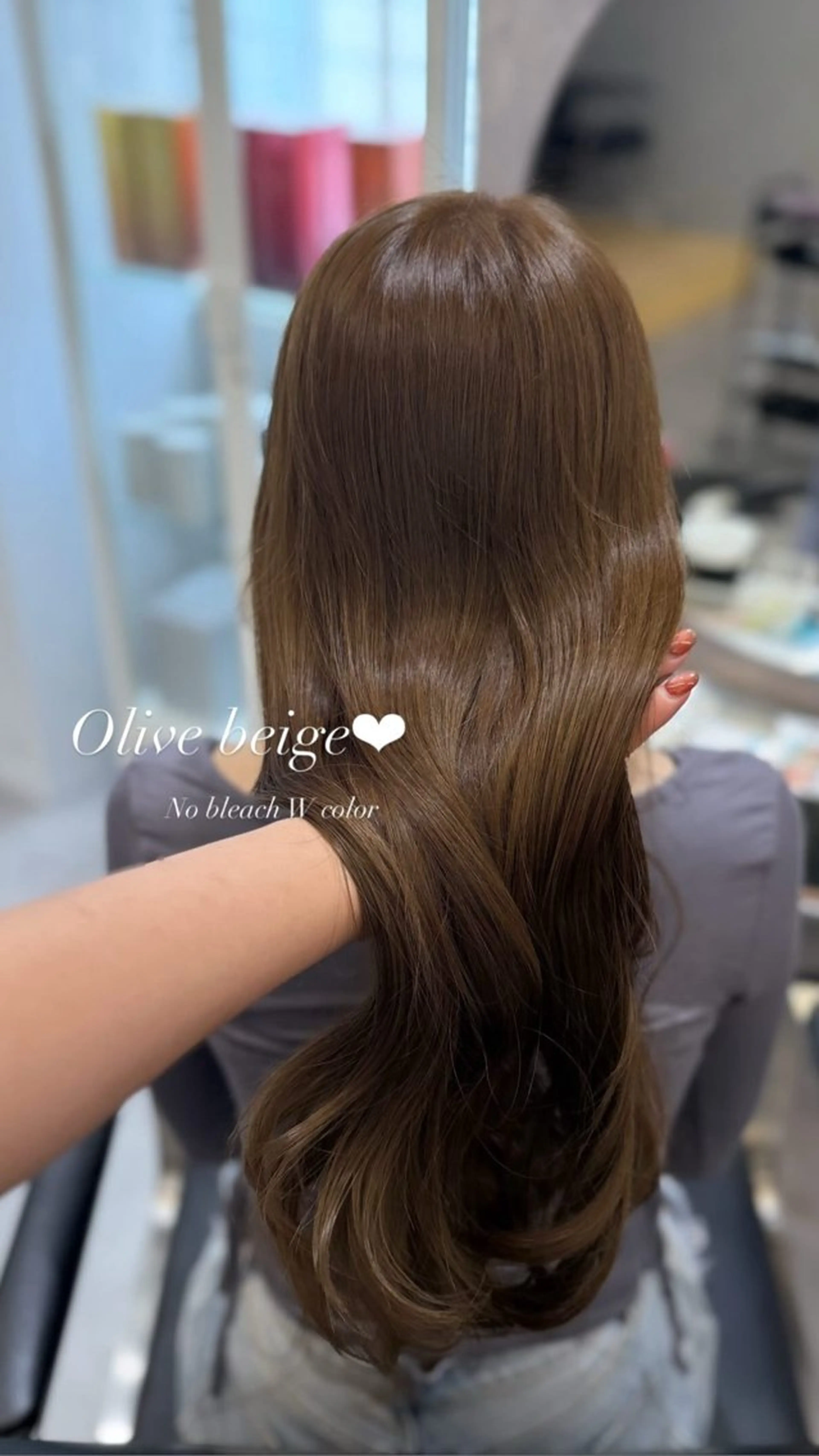 ロング カット ヘアカラー トリートメント Mirai/ 艶カラー/暖色カラーのヘアスタイル