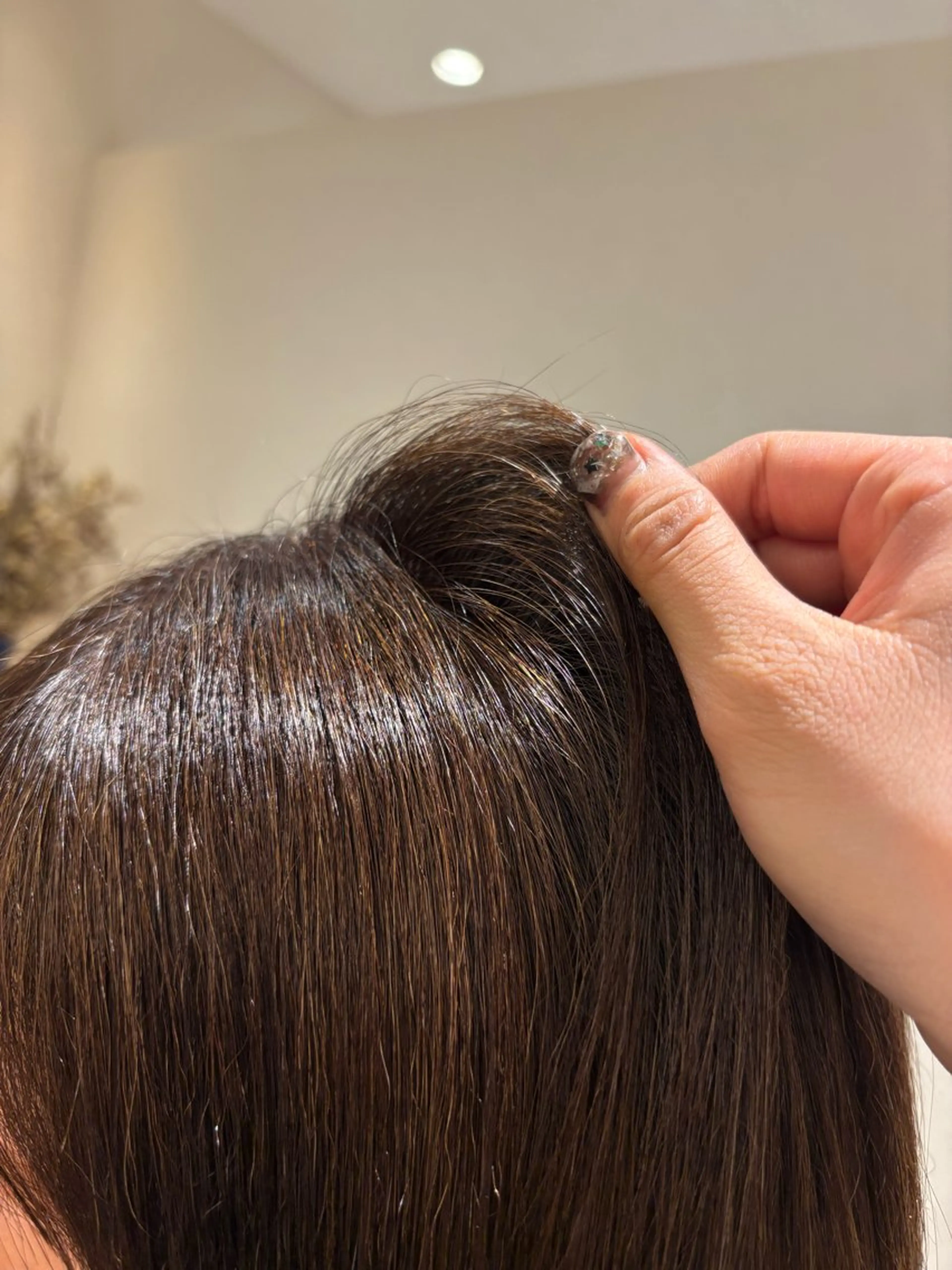 カラー yiye shioriのヘアスタイル