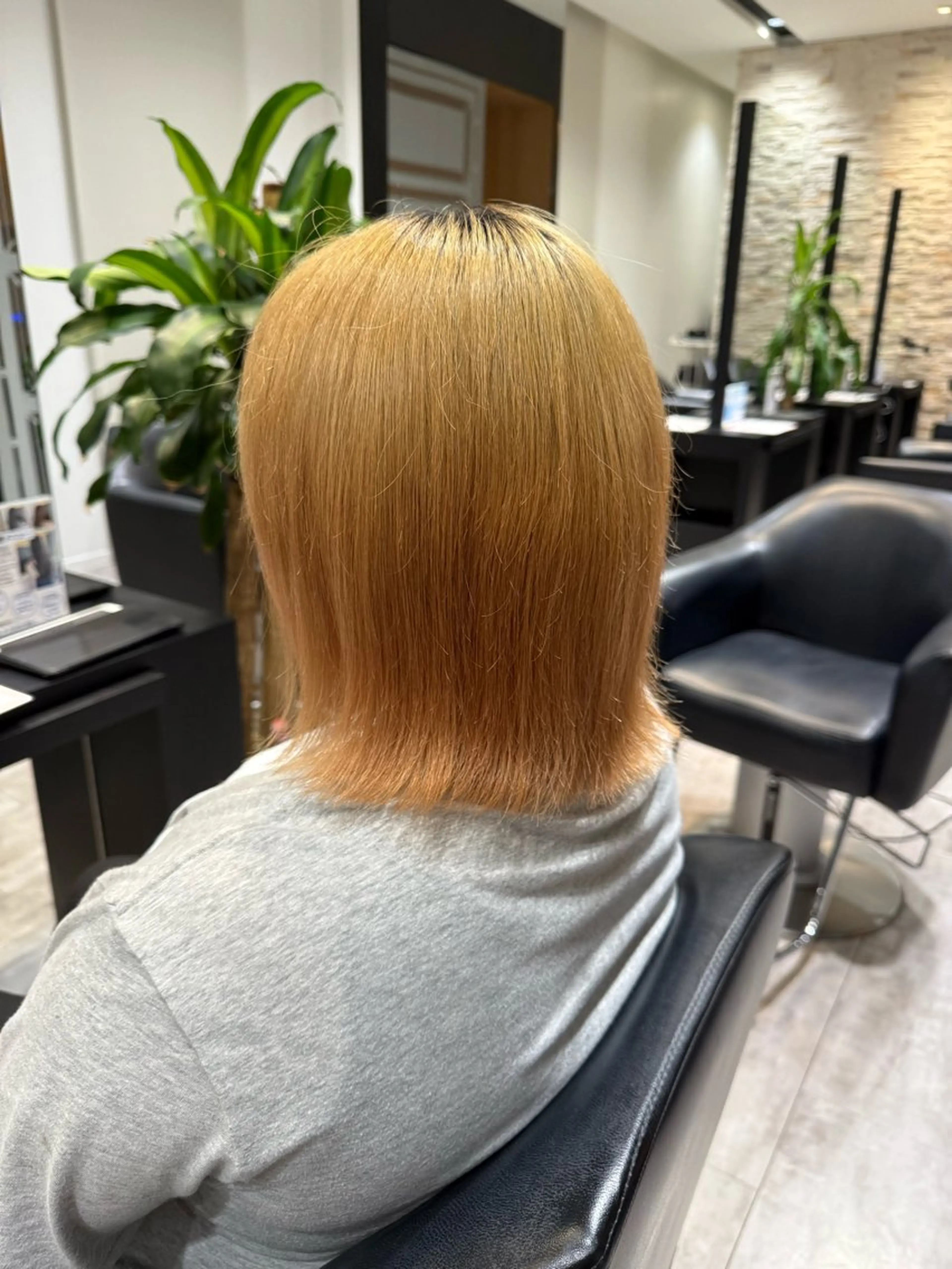 ミディアム ボブ 外ハネヘア 松野 あゆのヘアスタイル