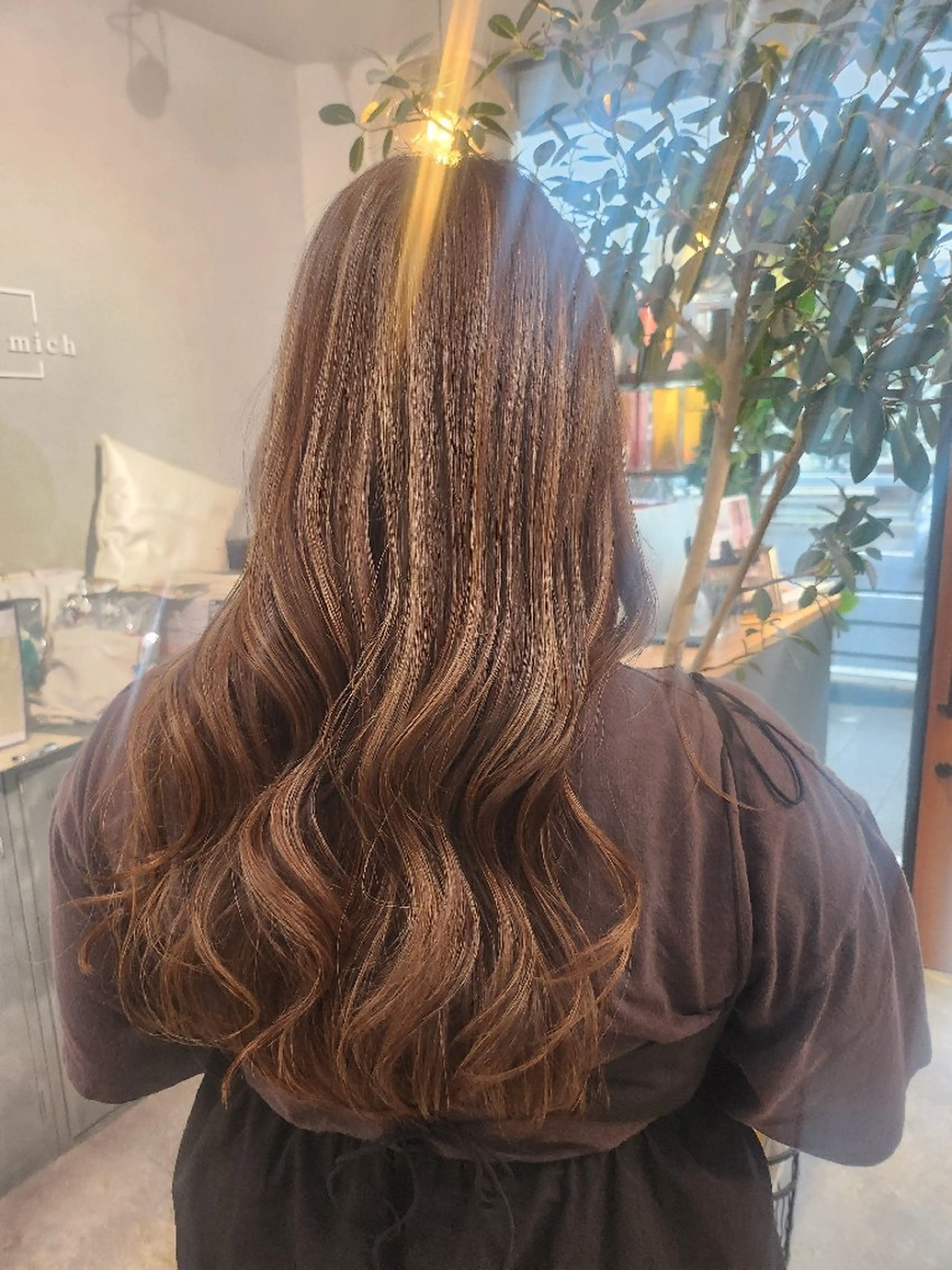 ロング ハイライト カット ヘアカラー 金田 拓也のヘアスタイル