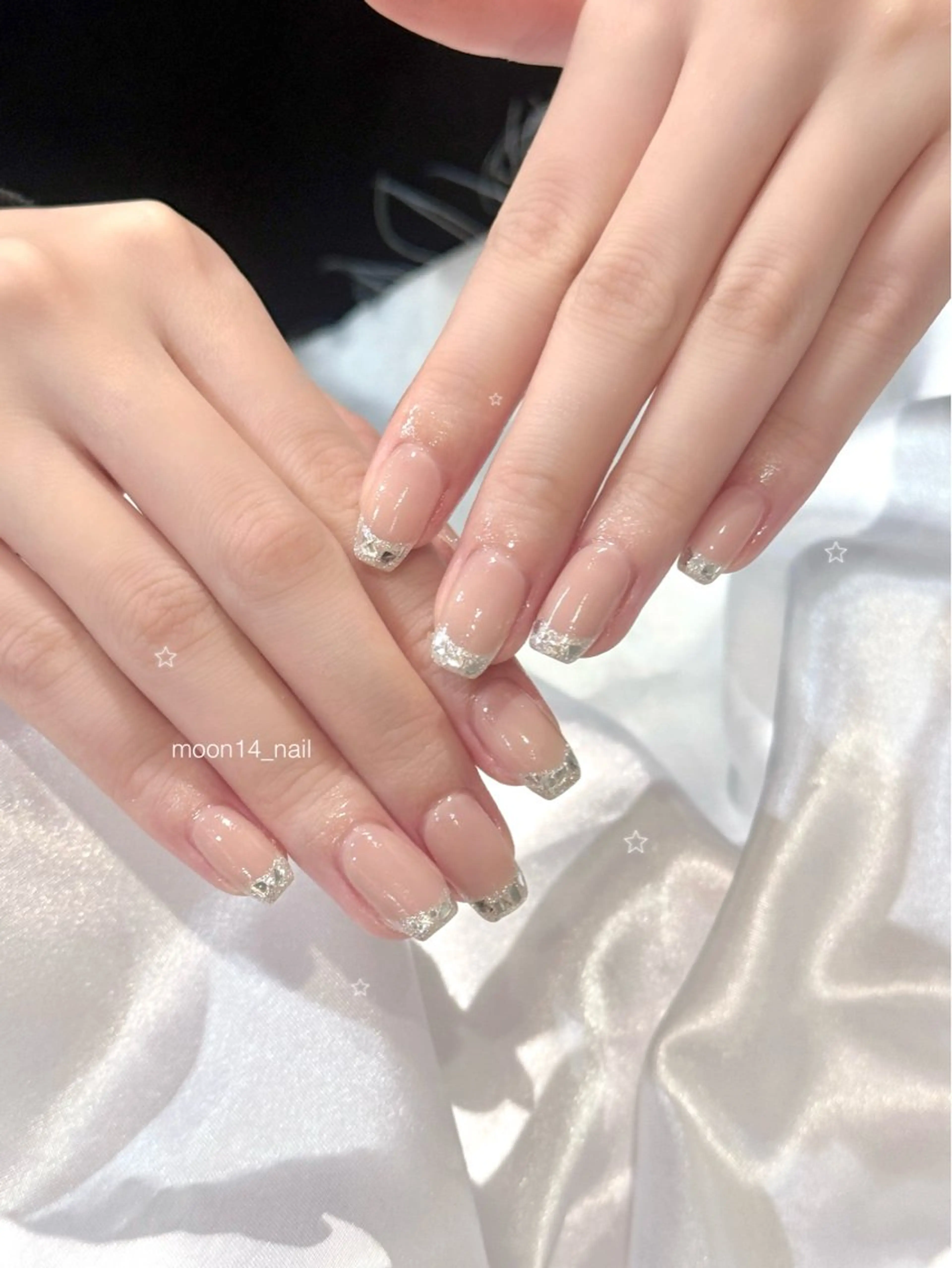 ネイル フレンチネイル ジェルネイル ガラスフレンチ キラキラネイル オフィスネイル ハンドネイル natsuki 💫のネイルデザイン