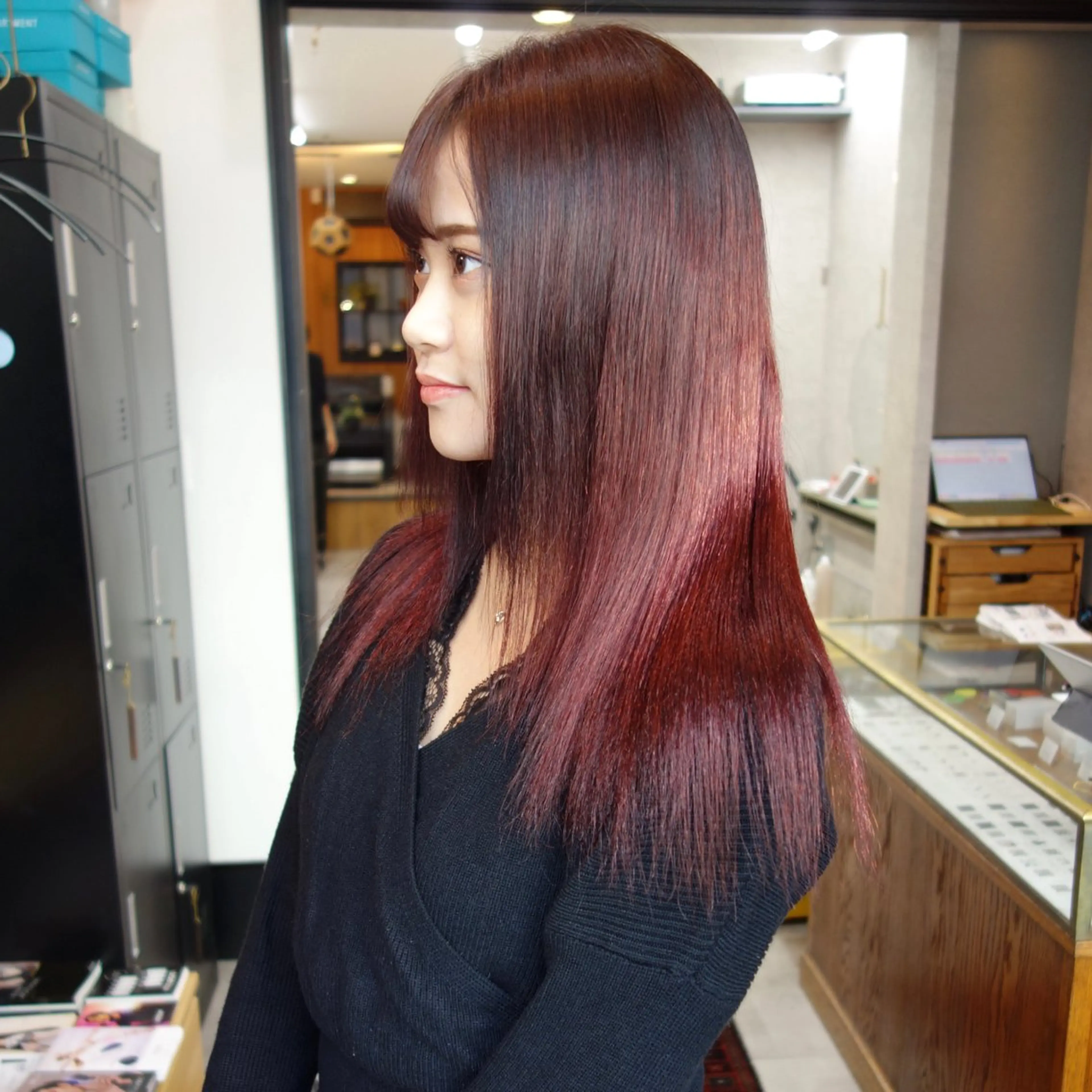セミロング カラー ブラウンカラー グラデーションカラー レッドカラー レッドブラウン 藤山大地 /カラーモデルのヘアスタイル