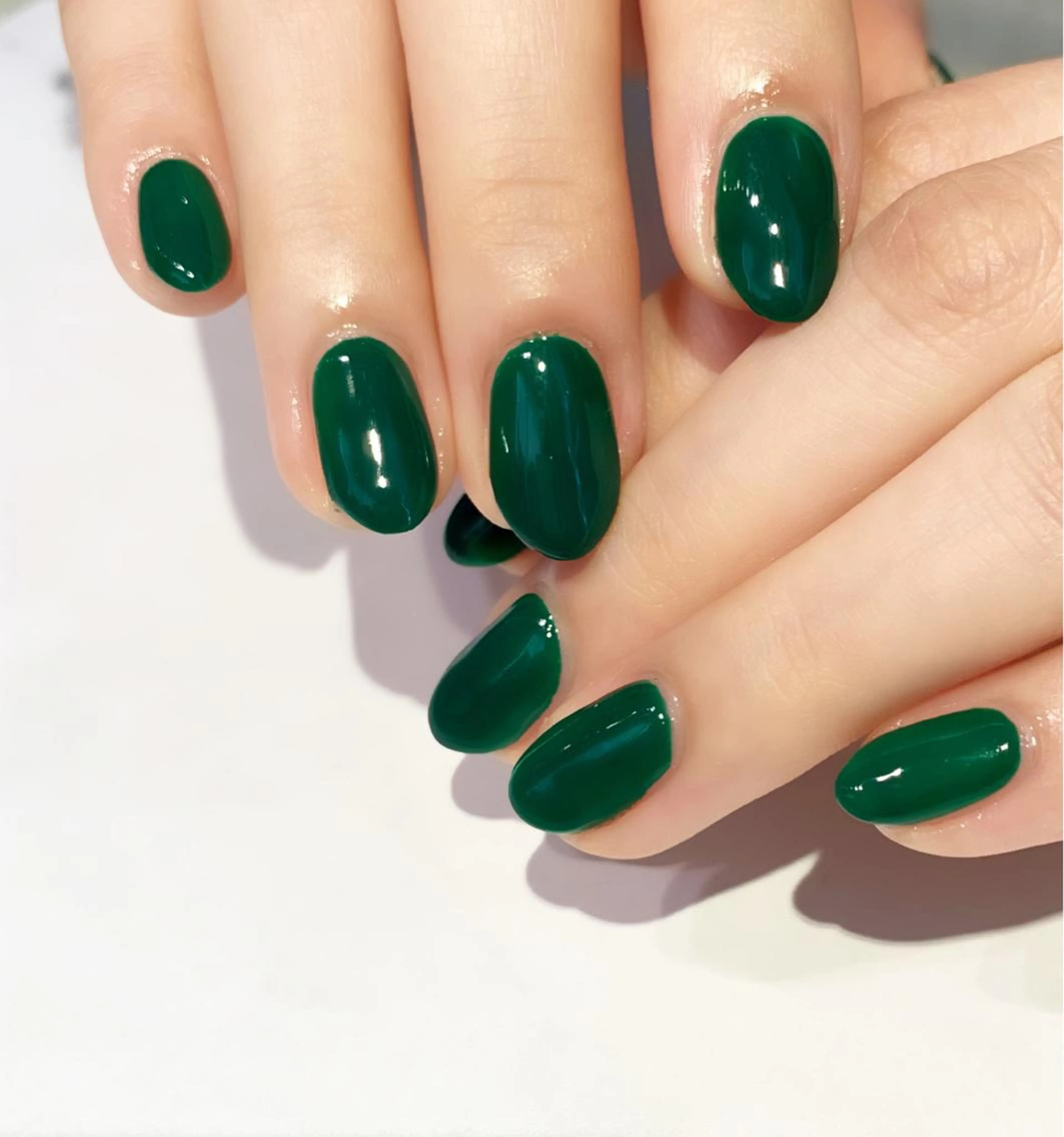 ネイル グリーン ワンカラーネイル 三村 綾のマツエク・マツパデザイン