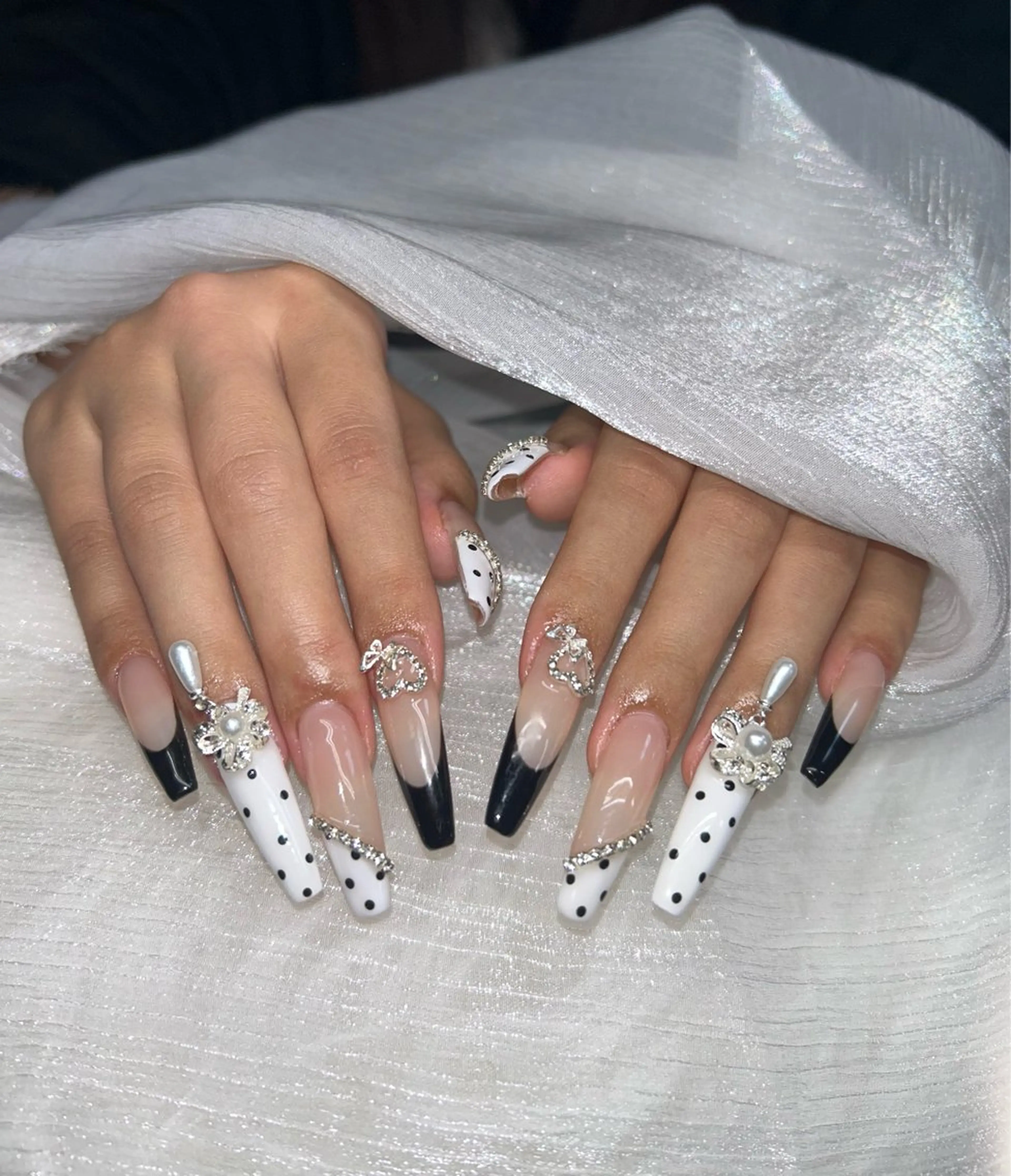 ネイル アートネイル オーロラネイル チークネイル 長さ出し フットネイル Chan nailsのネイルデザイン