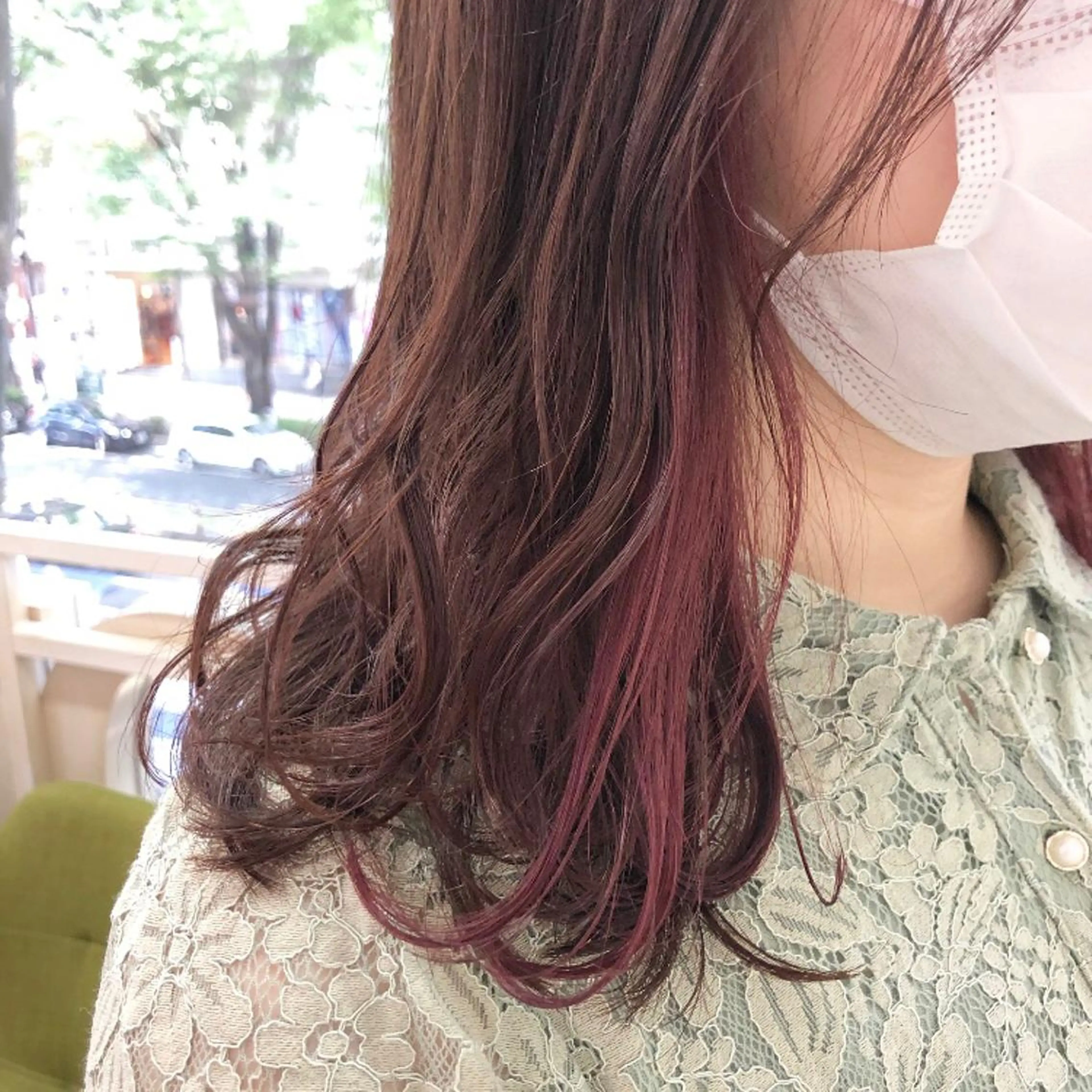 ミディアム カラー TRENCH　相澤 果歩のヘアスタイル