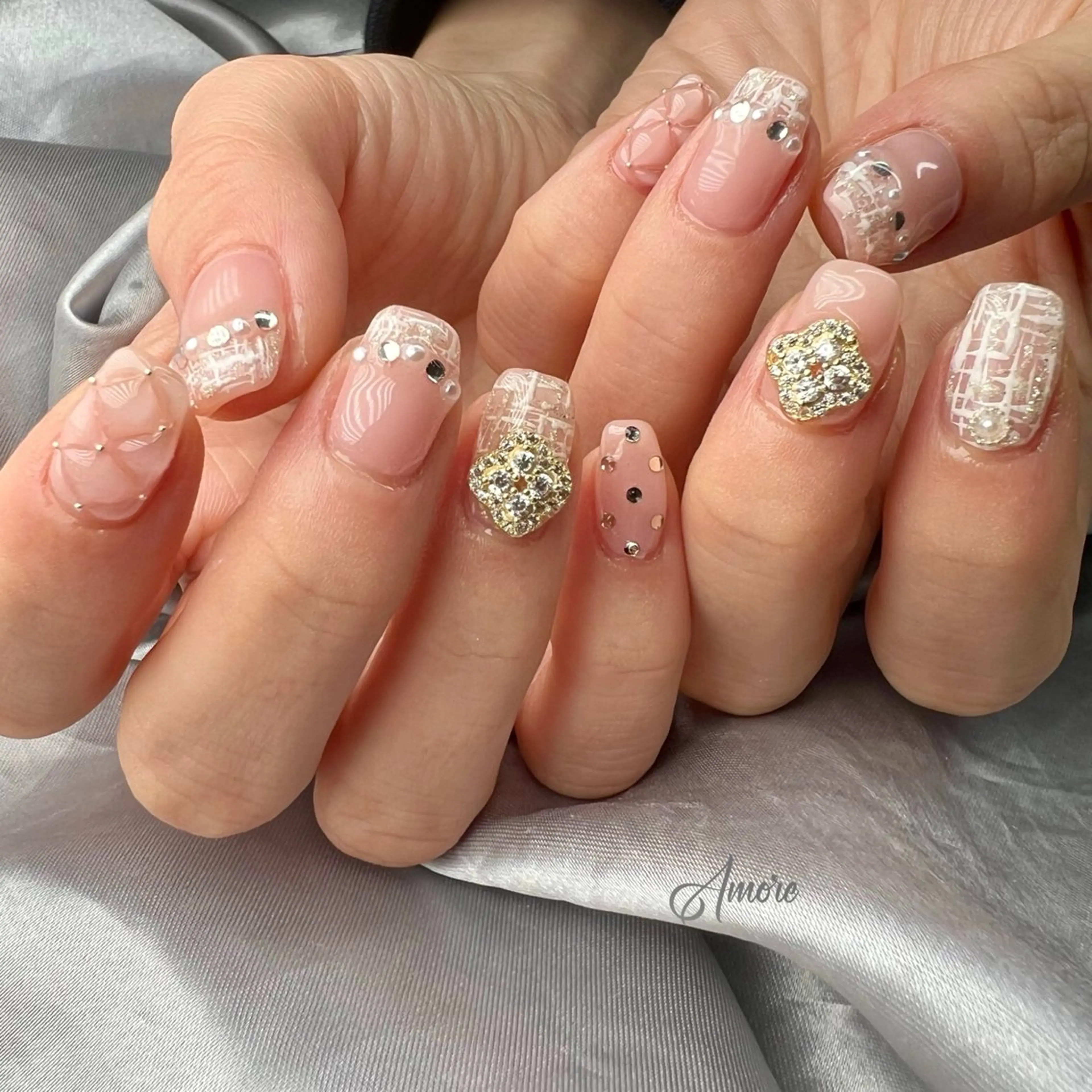 ネイル ジェルネイル キラキラネイル 韓国ネイル パラジェル 冬ネイル You kyehwaのネイルデザイン