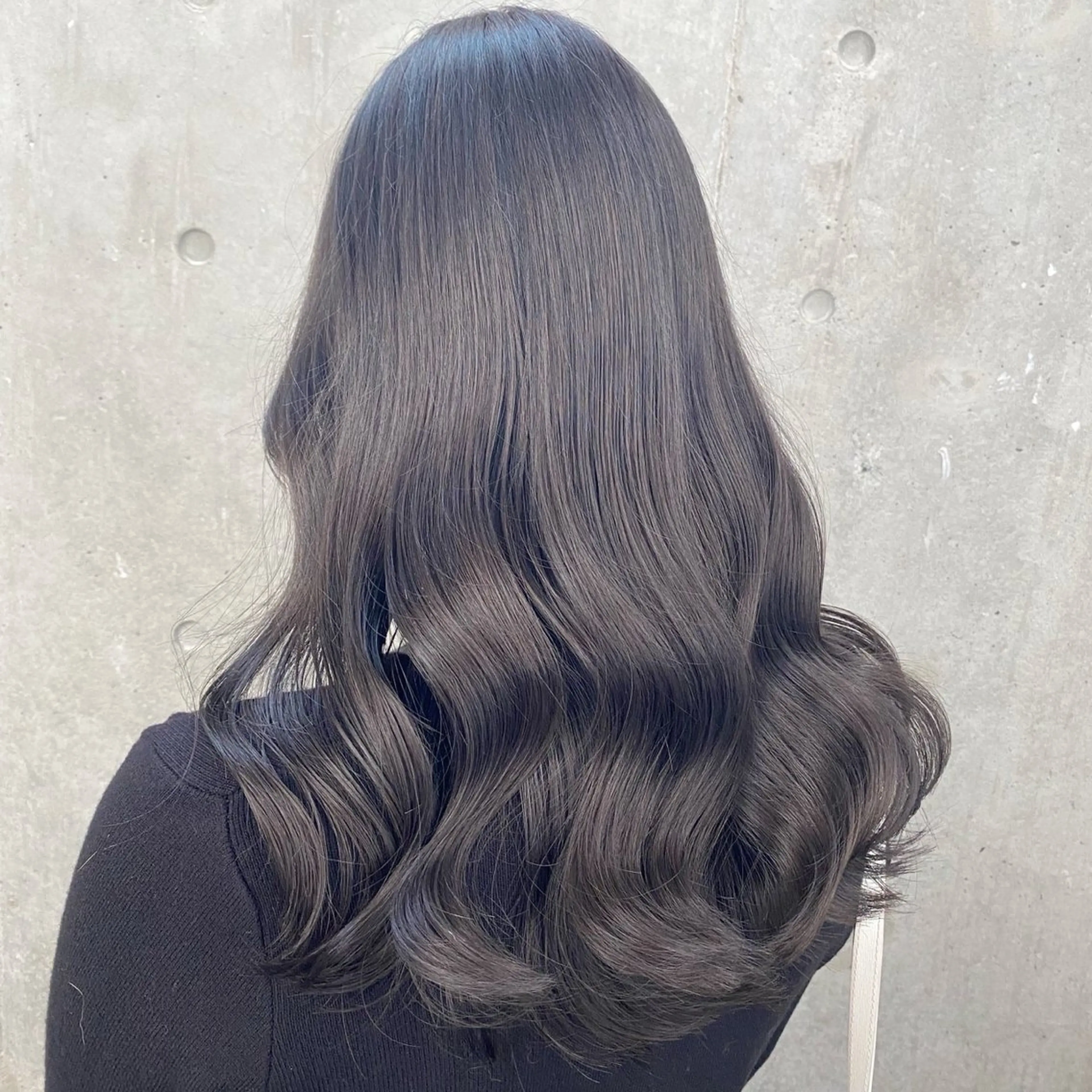 ロング レイヤーカット 透明感カラーの達人のヘアスタイル