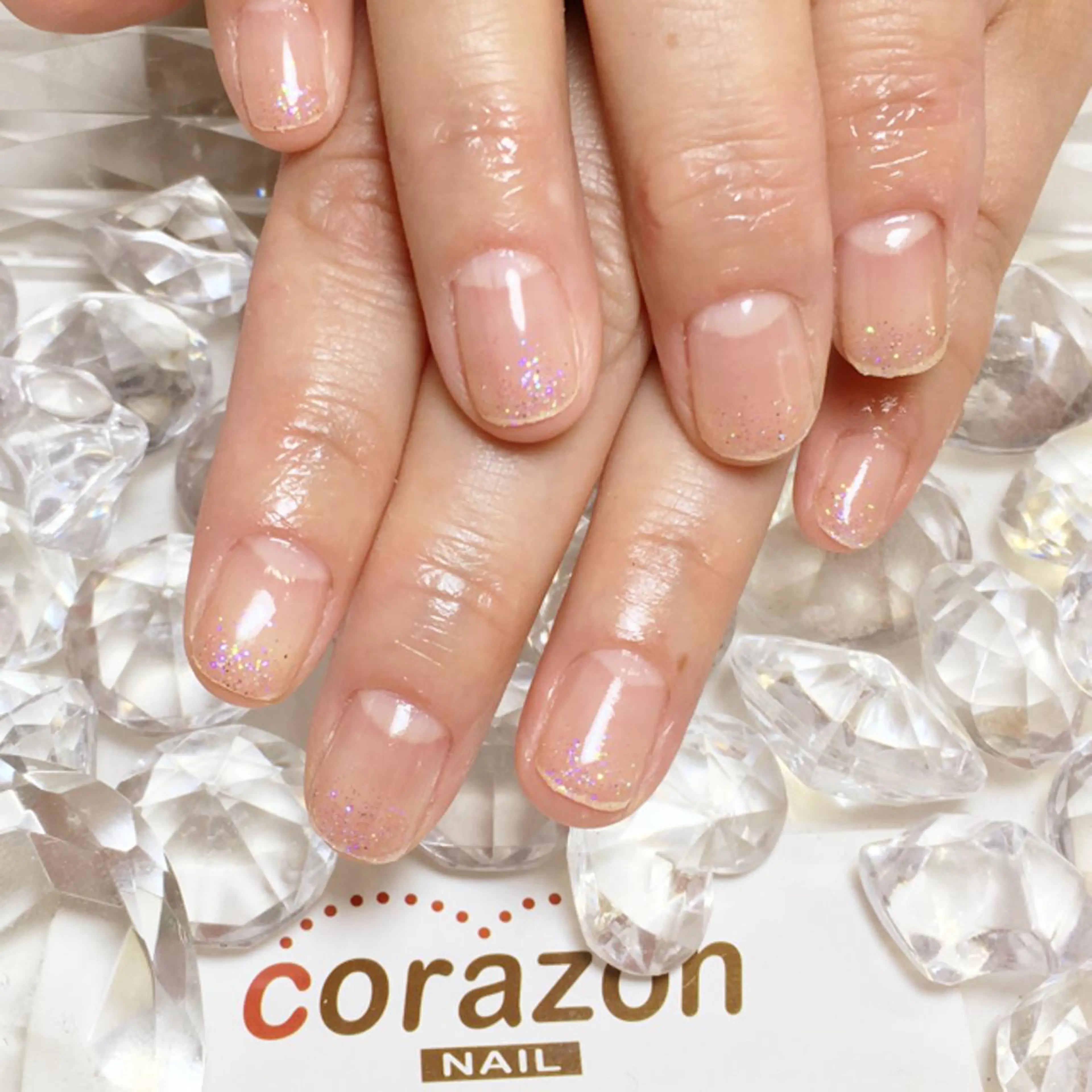 ネイル ジェルネイル グラデーション ラメ(グリッター) ラメグラデーション シンプルネイル ネイリスト aicoのネイルデザイン