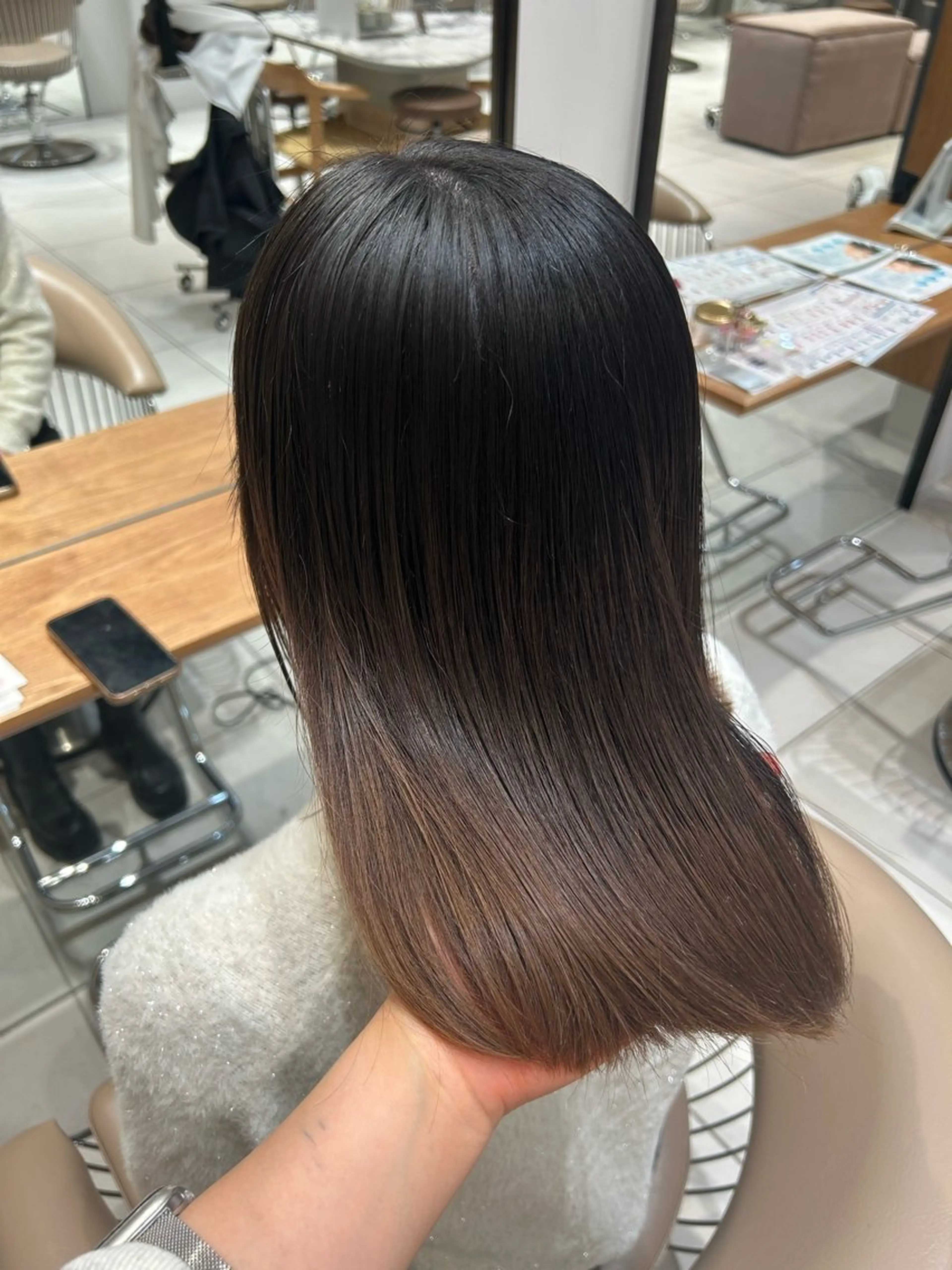 ミディアム カット トリートメント MIKA/ボブ/ レイヤー/メンズのヘアスタイル