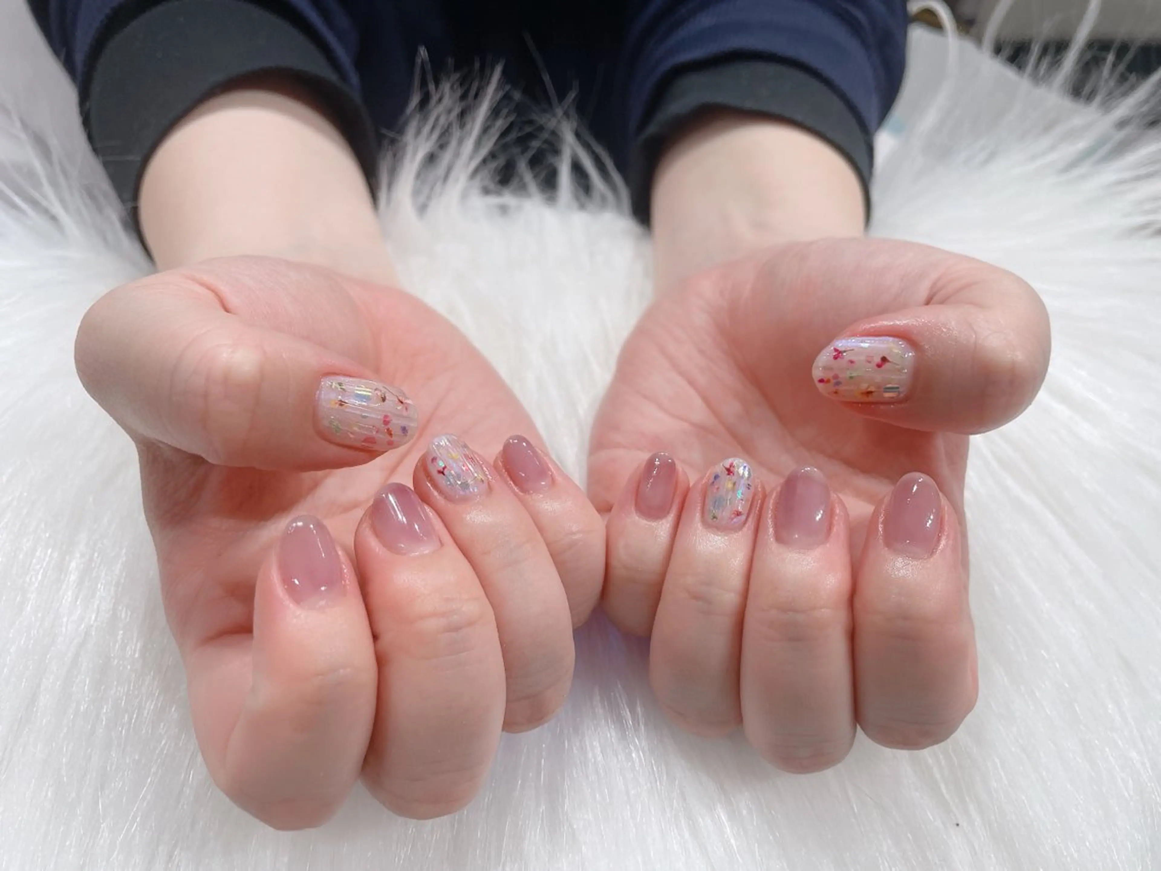 ネイル ハンドネイル リスブラン AYUMI 🍎のネイルデザイン