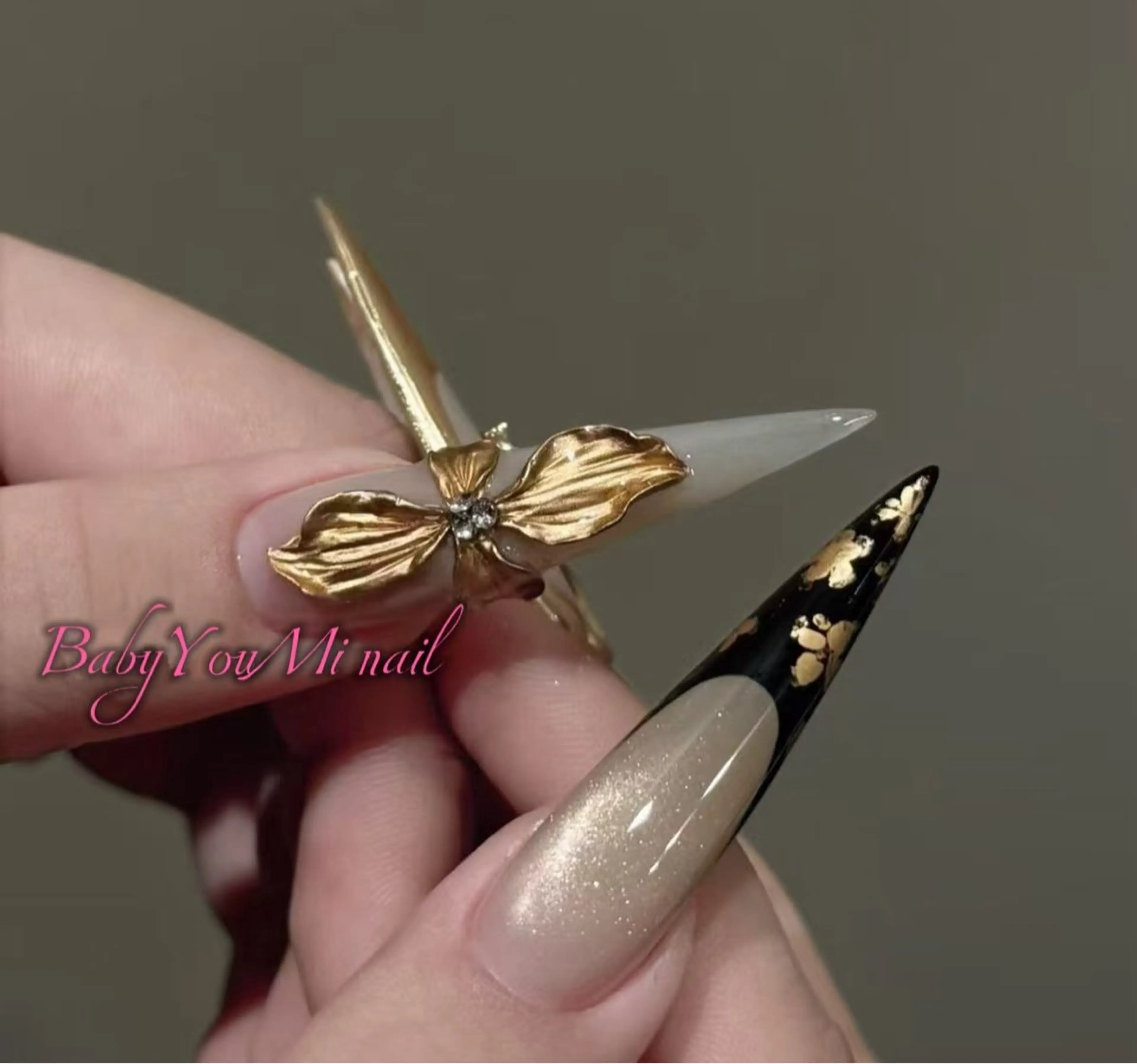 ネイル オーロラネイル フラワーネイル フットネイル フレンチネイル ジェルネイル ハンドネイル 相沢 さやかのネイルデザイン