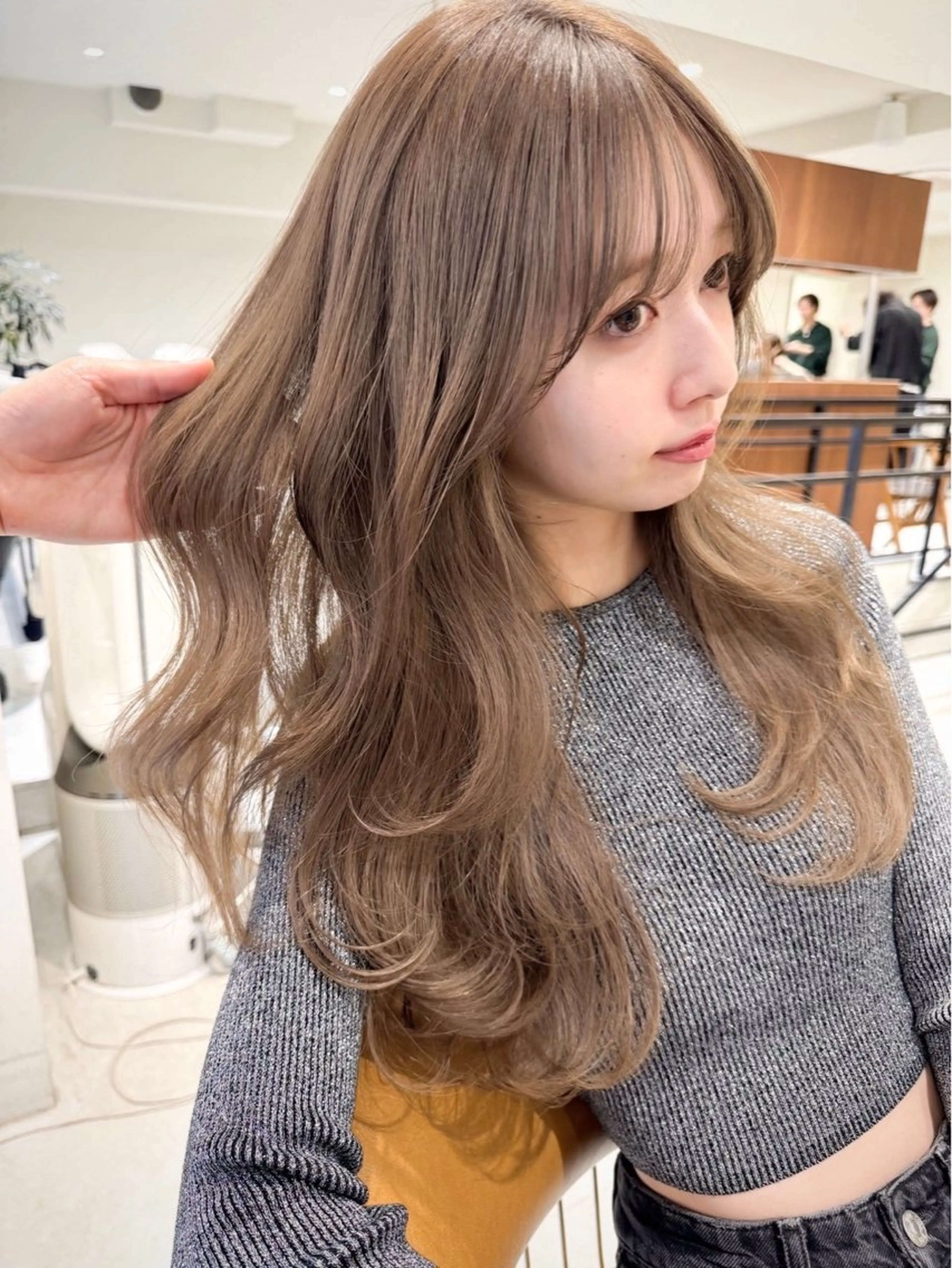 セミロング カット ヘアカラー 顔まわりカットが得意 ショート〜ロング◎のヘアスタイル