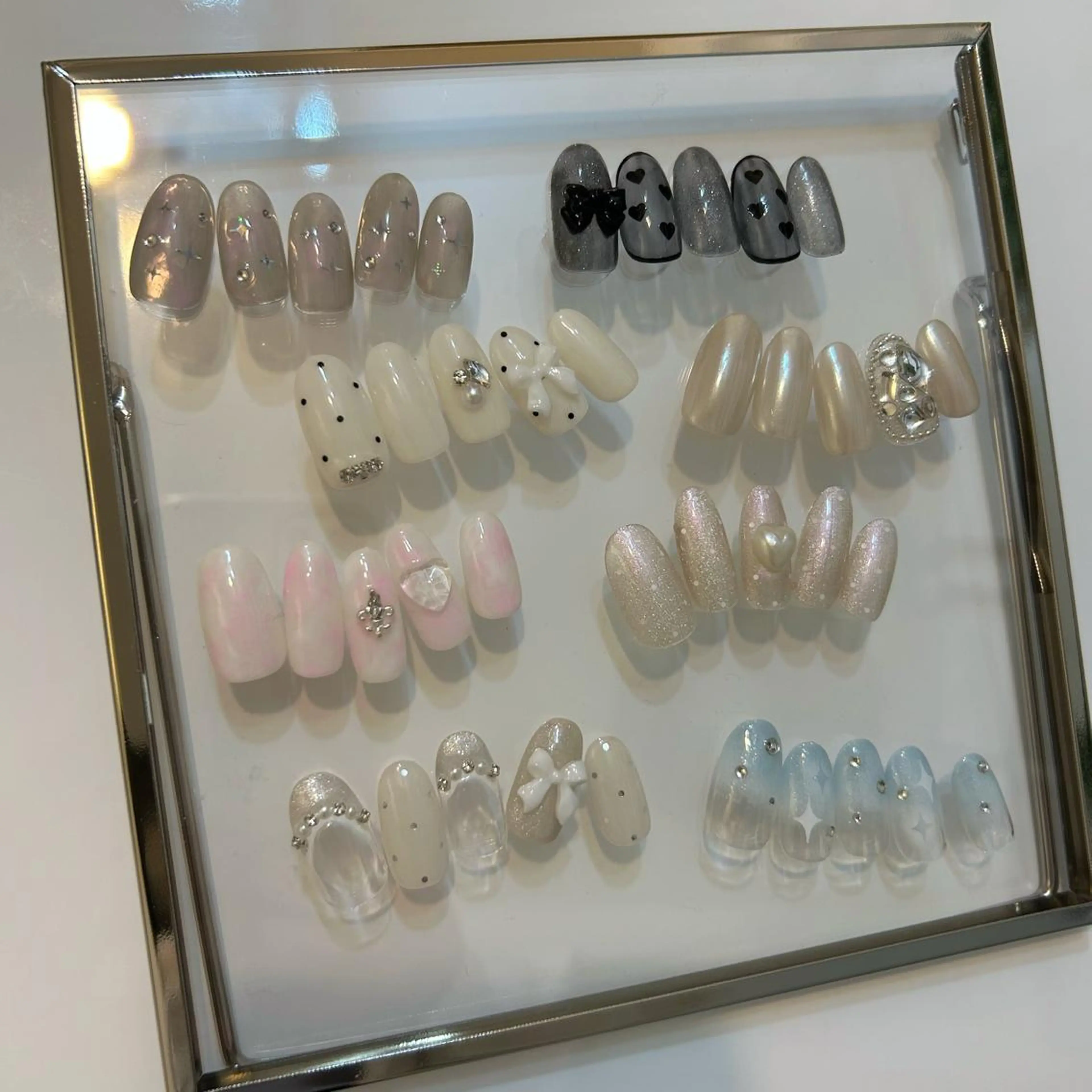 ネイル ハンドネイル ViViA momokaのネイルデザイン