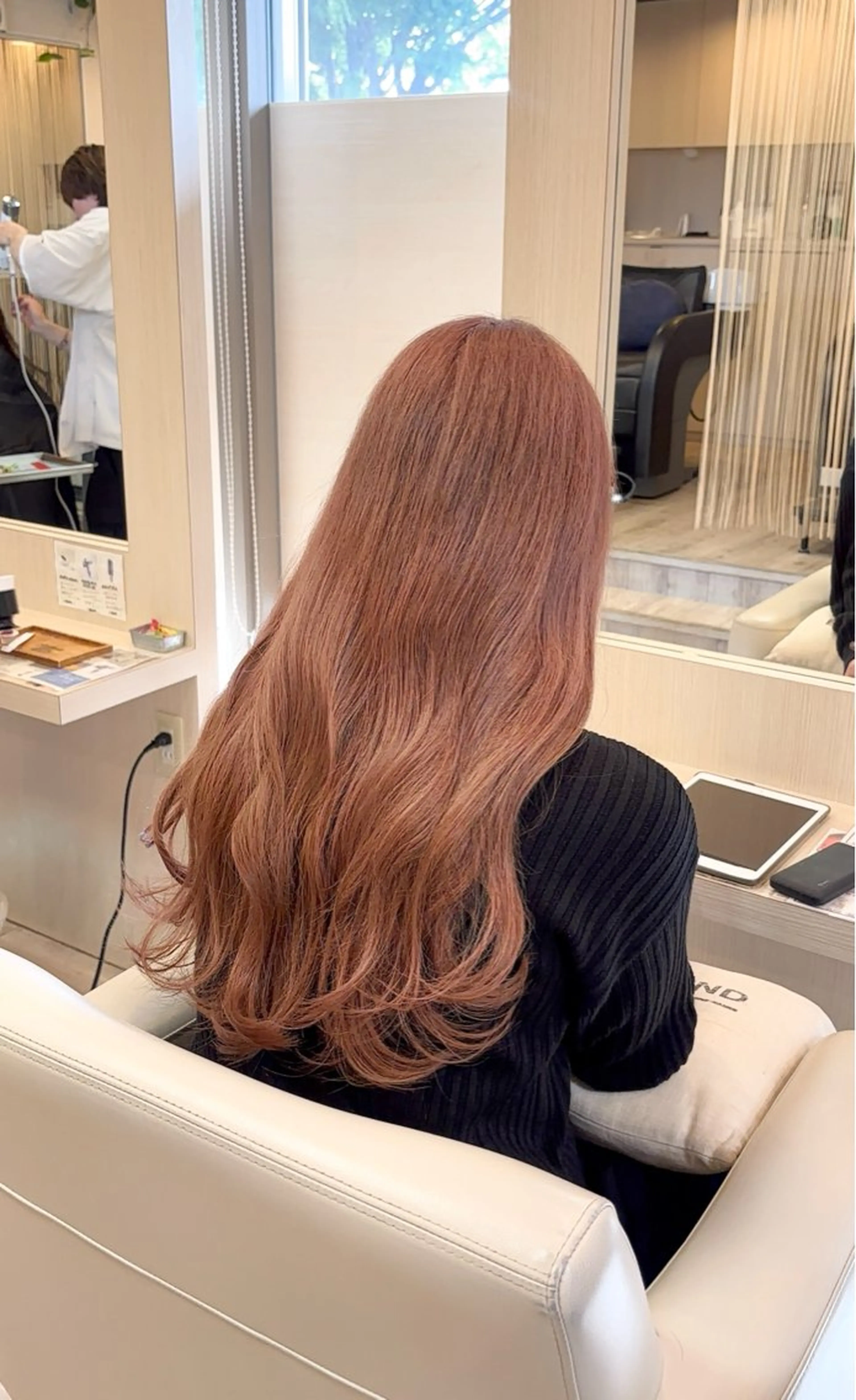 ロング カラー ベージュカラー ブリーチ ピンクカラー ピンクベージュ カット ヘアカラー トリートメント 清水 基生のヘアスタイル