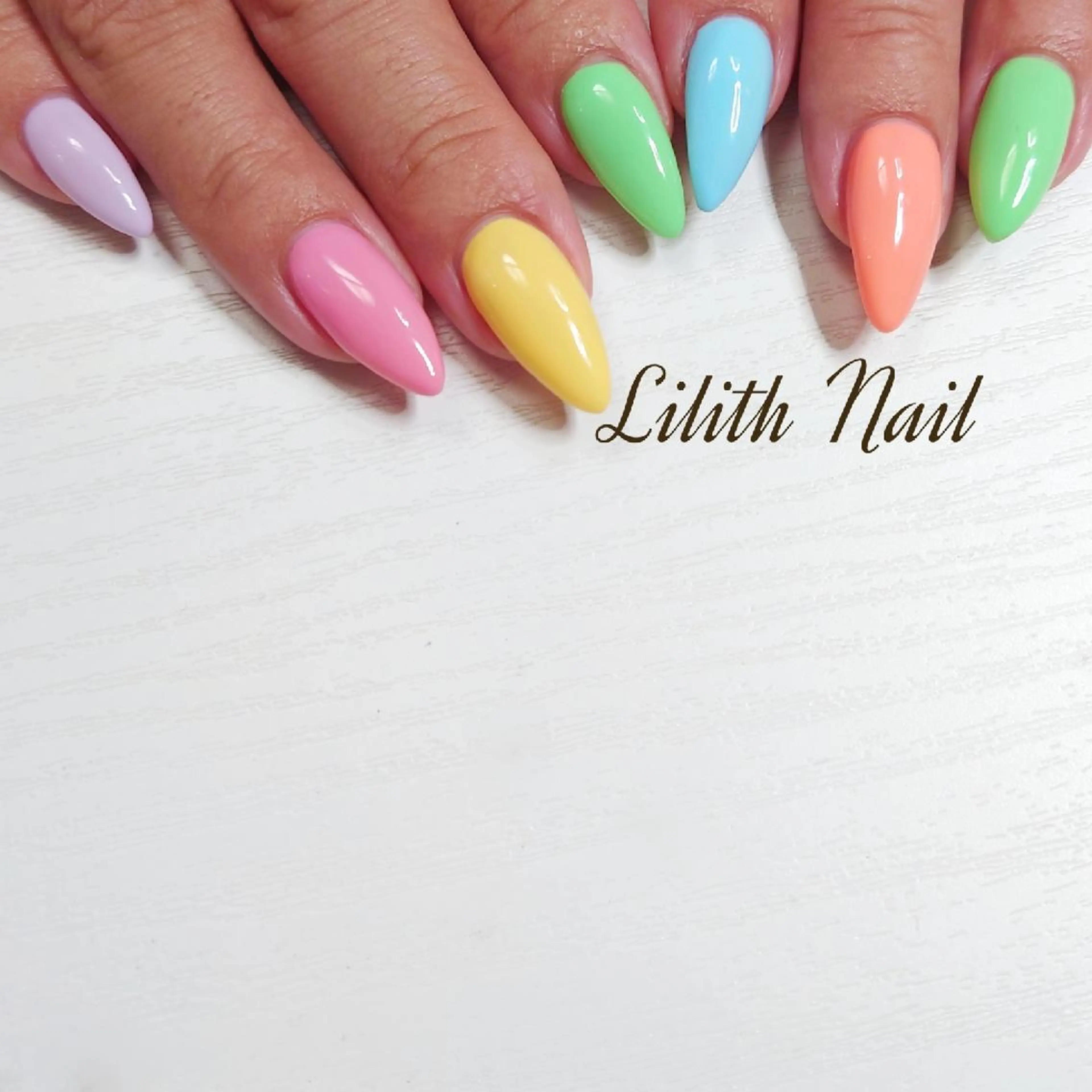 ネイル ワンカラーネイル パステルネイル 春ネイル ハンドネイル Lilith Nailのネイルデザイン