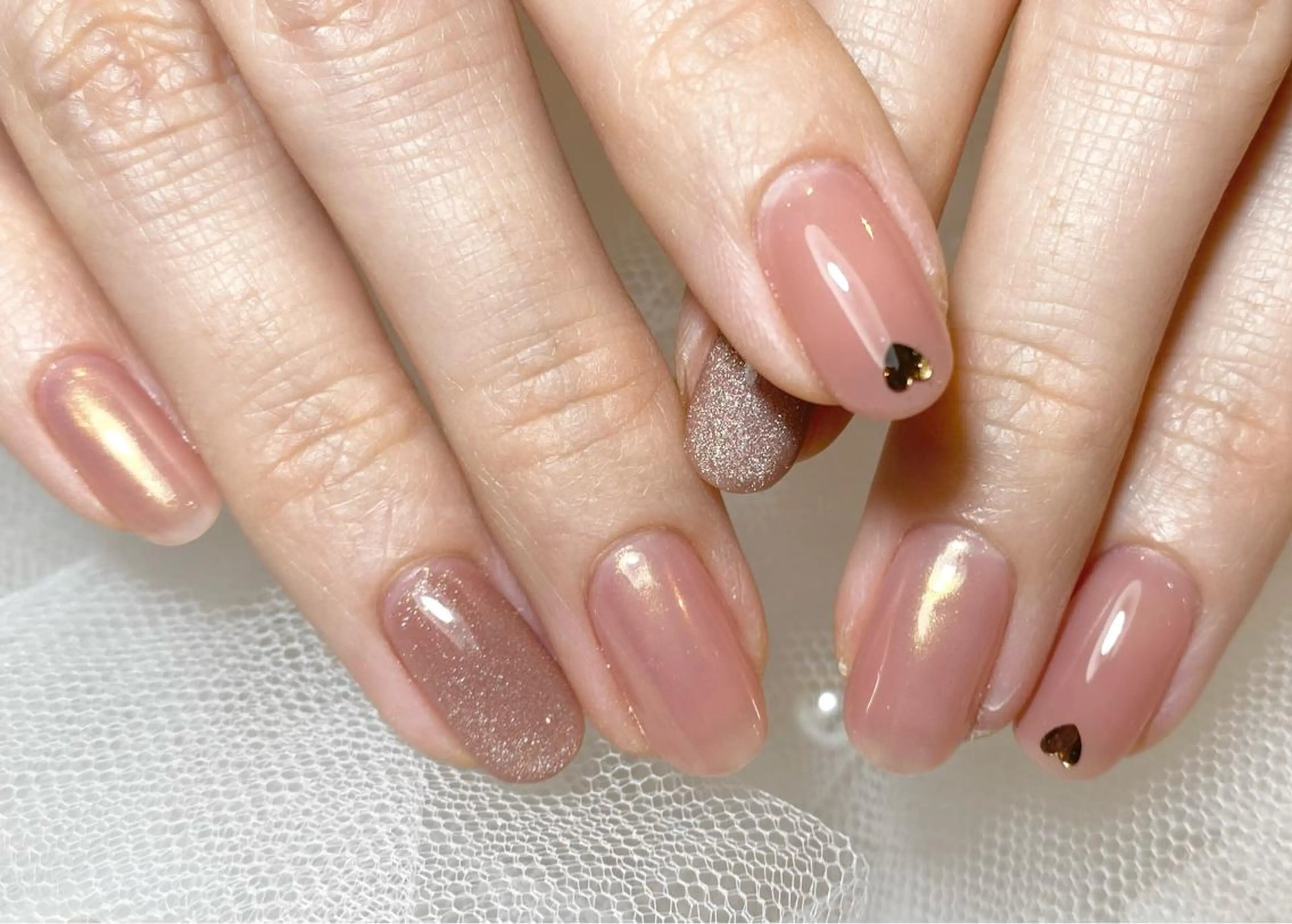 ネイル アートネイル ジェルネイル ハート オフィスネイル ワンカラーネイル ハンドネイル パラジェル認定サロン　ネイルケア&スパ　Lovin所属・Lovin _ryukaのネイルデザイン