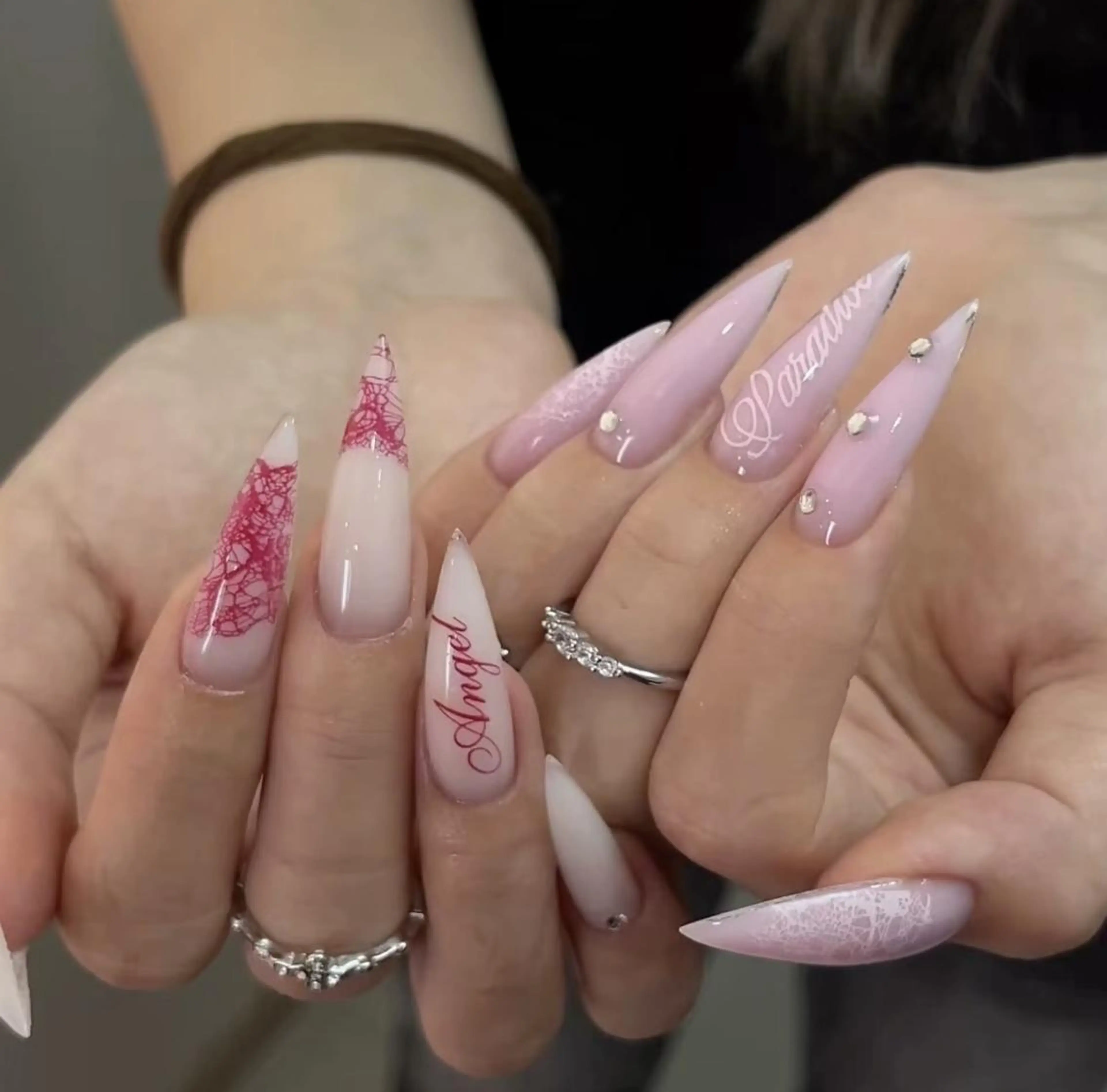 ネイル ハンドネイル 🎀 Ayaka_nailのネイルデザイン