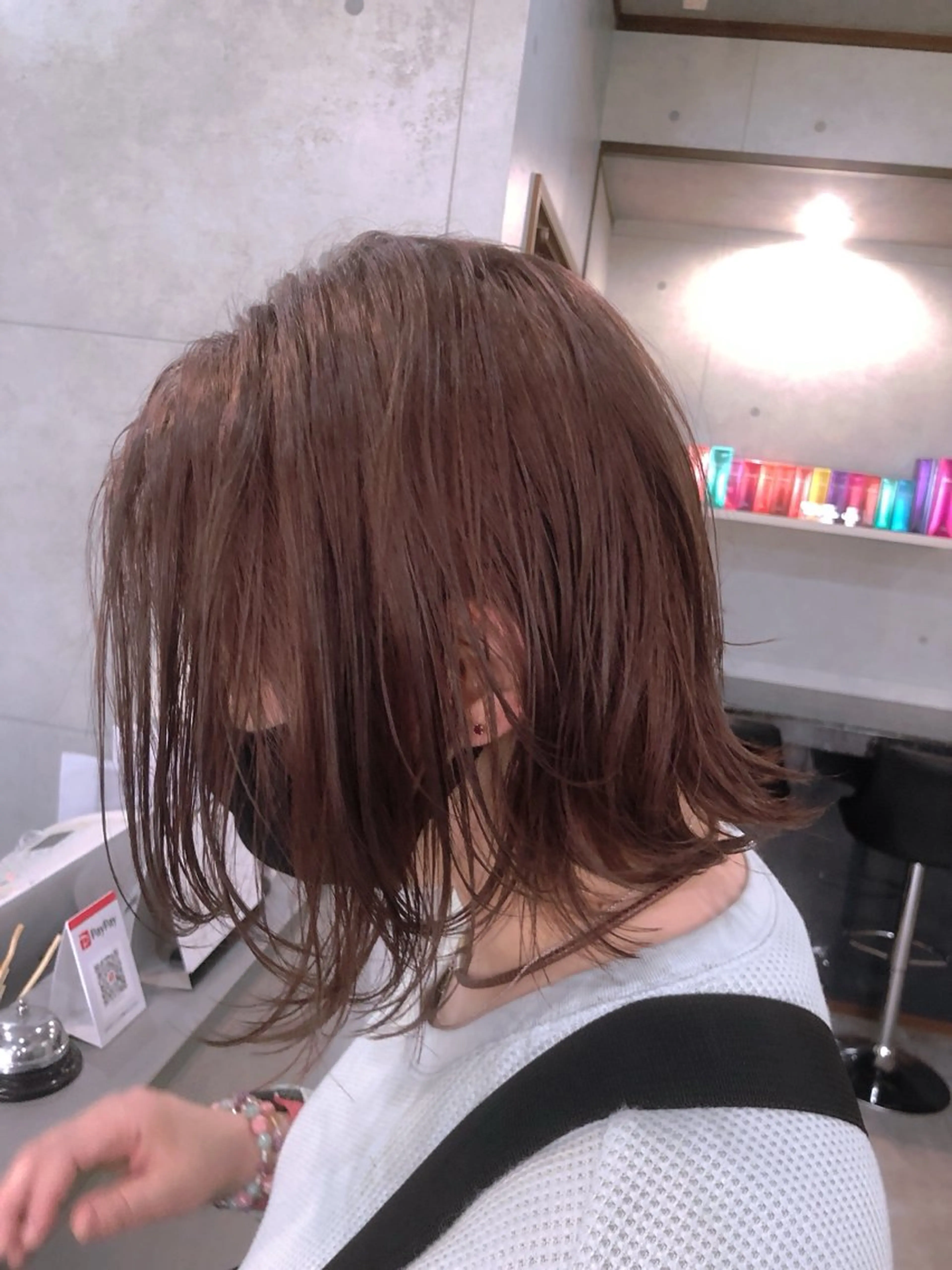ミディアム ボブ くびれヘア くせ毛 髪質改善 切りっぱなしロブ REVE美容室 REVEマツエクのヘアスタイル