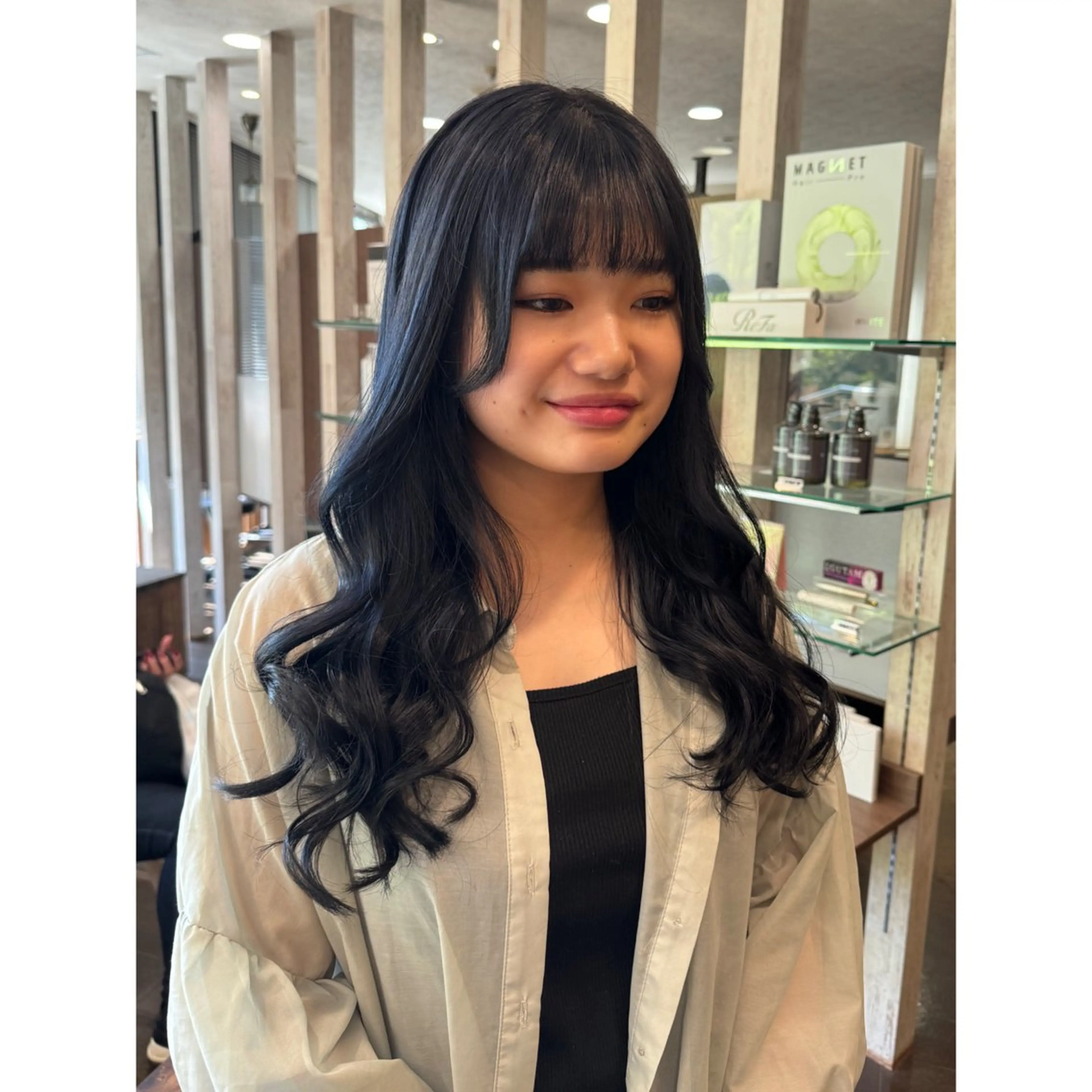 ロング ヘアカラー ハイトーン/ ダブルカラー/透明感のヘアスタイル