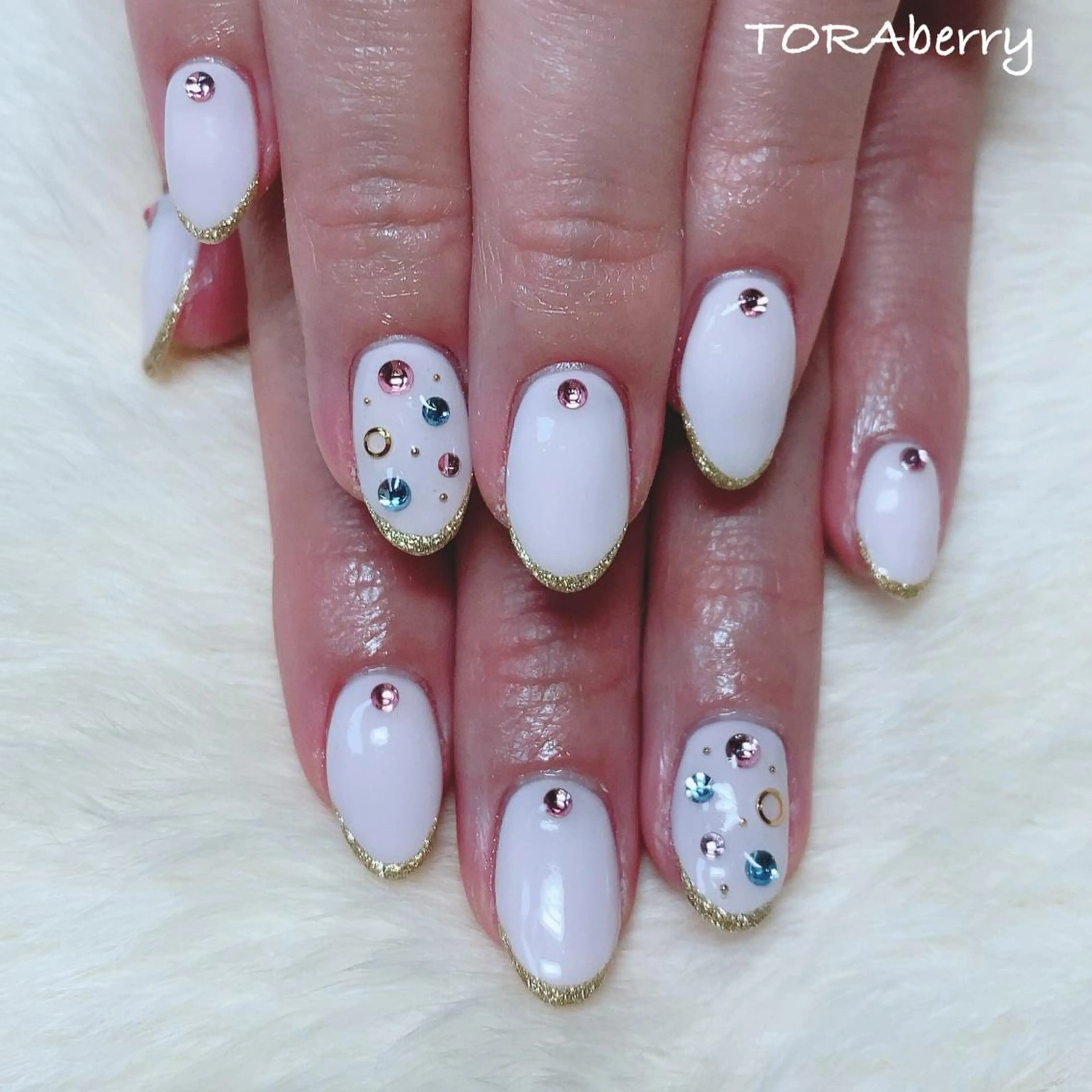 ネイル ハンドネイル ネイリスト なつみのネイルデザイン