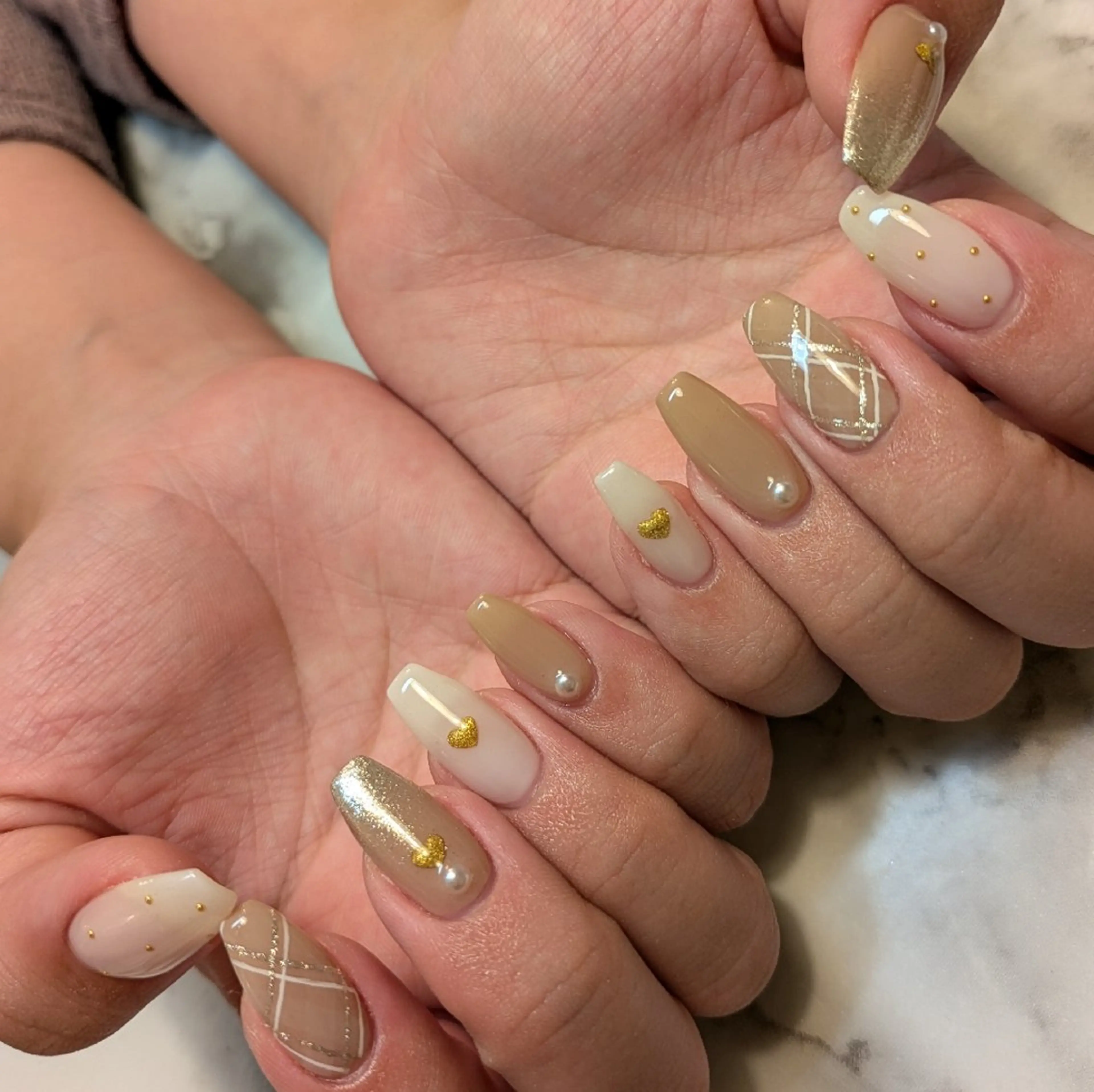 ネイル ジェヌインネイル 河内のネイルデザイン