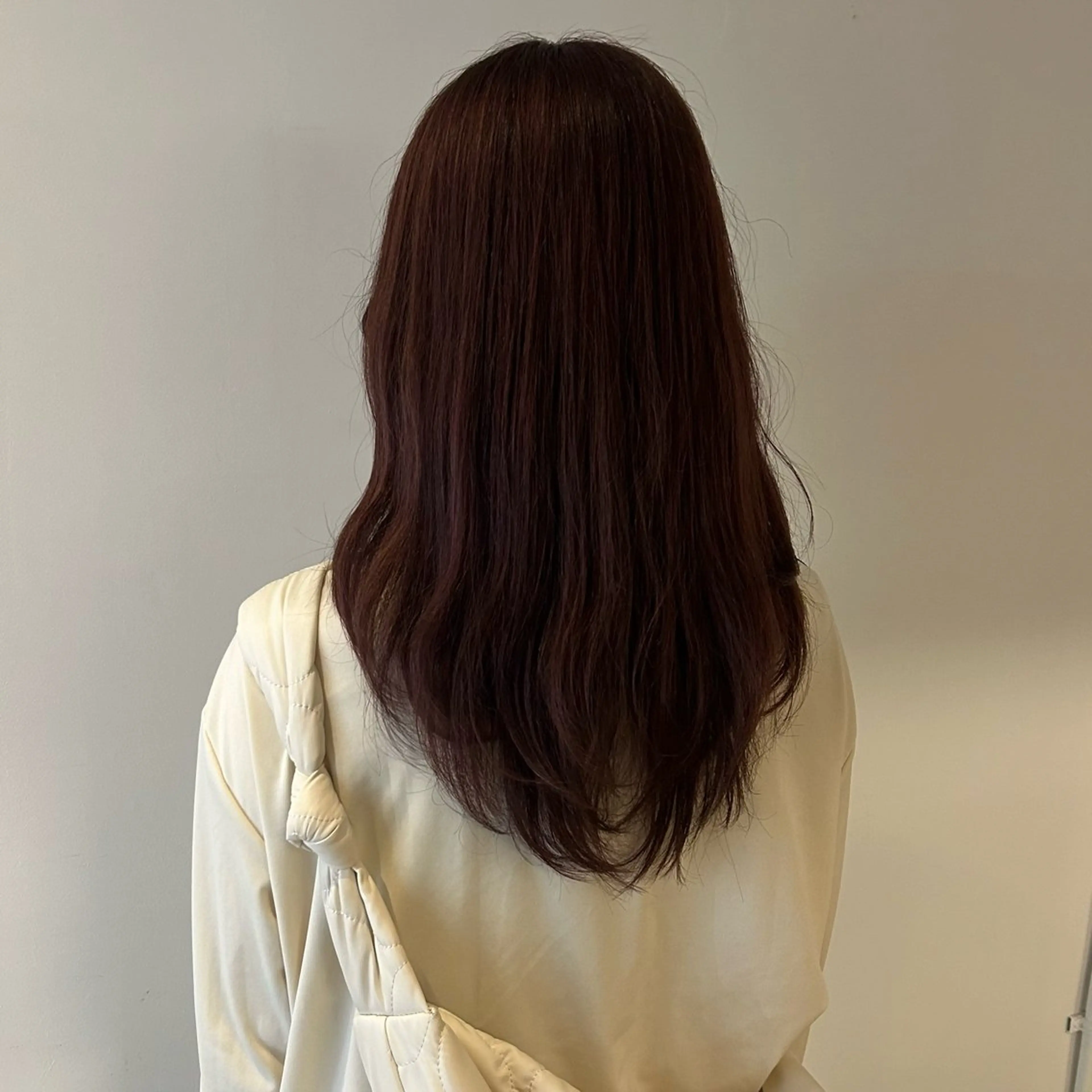 セミロング カラー ブリーチ ケアブリーチ 透明感カラー ダブルカラー ブリーチなしカラー ヘアカラー トリートメント nonoka オリーブ/レイヤーのヘアスタイル